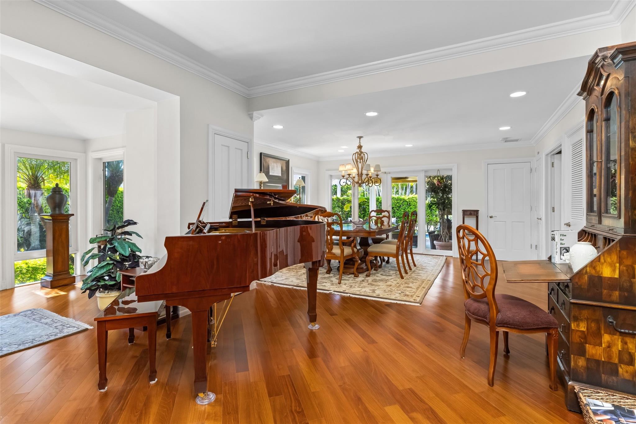 Idlewyld 1-19 B - Residential