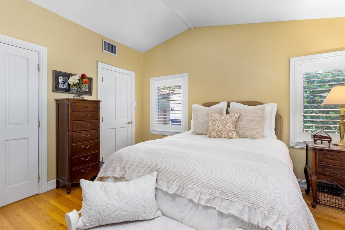 Idlewyld 1-19 B - Residential