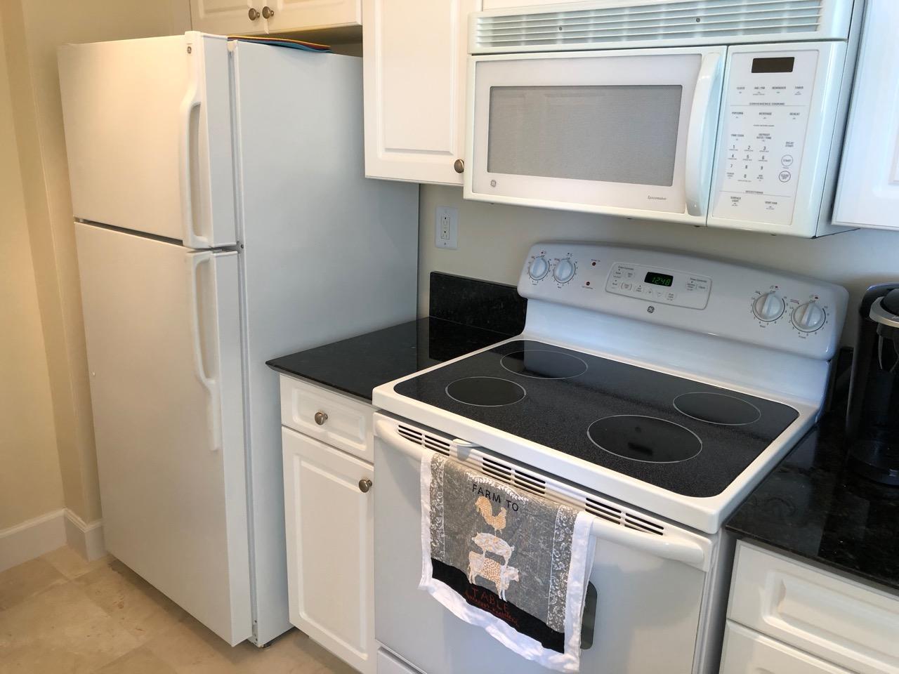 CITYPLACE TOWER CONDOMINIUM - Residential Lease