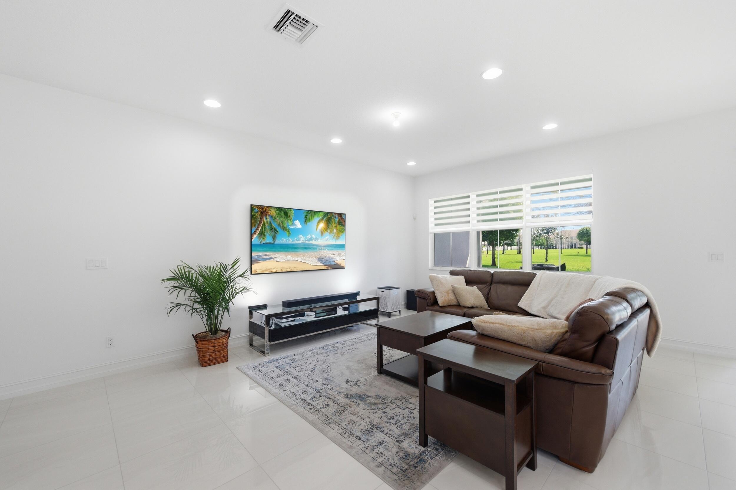 PARK CENTRAL AT CYPRESS KEY - Residential