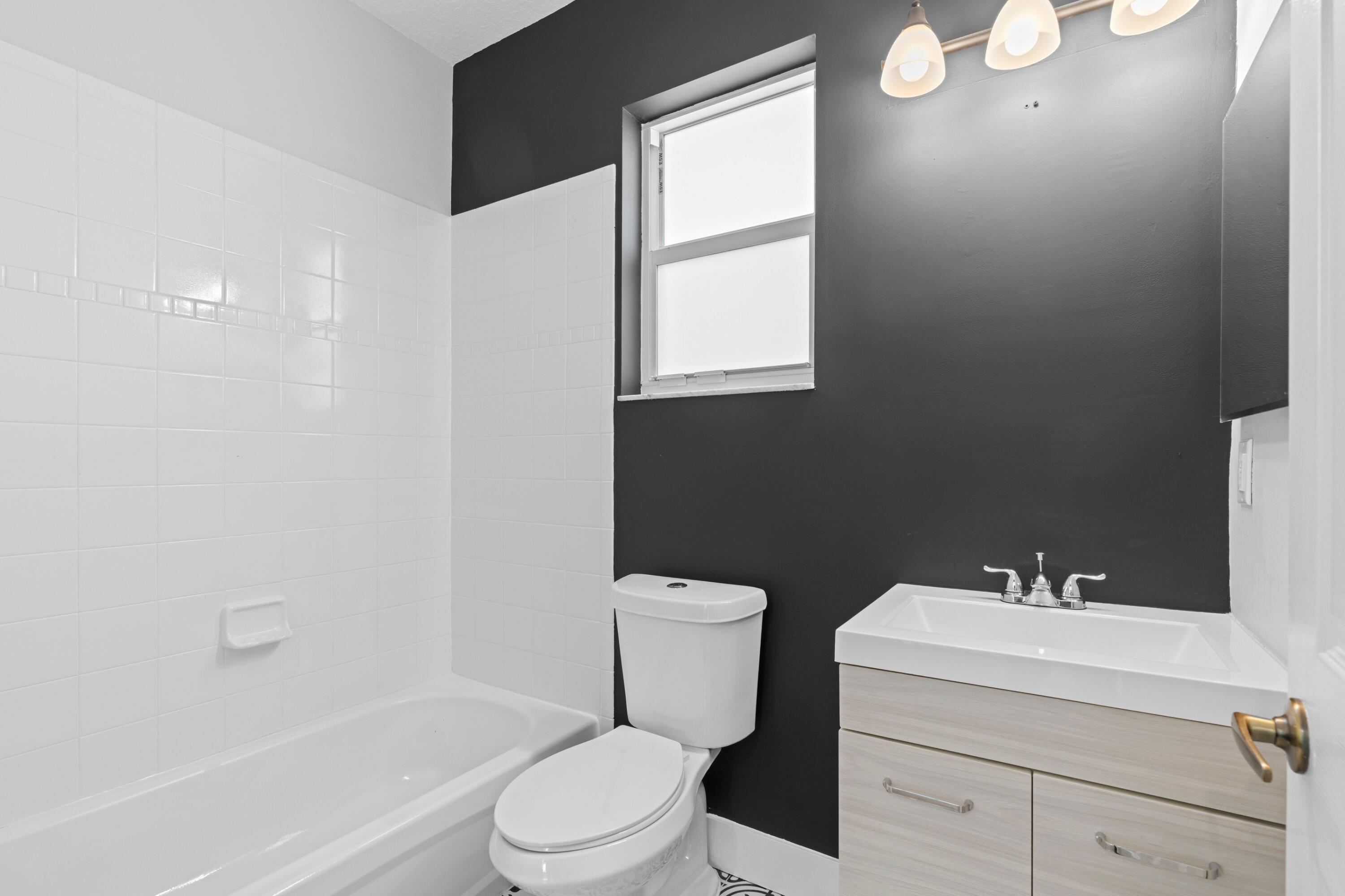 SABAL LAKES PH 4 - Residential