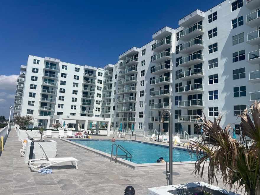 This apartment is located in a totally renovated  building and it has a beautiful view of the Ocean from balcony, it is on the covetted amenity floor, Gym, pool and beach are just steps from this unit. Deeded garage parking just under your apartment and near the lobby door and just one floor up from lobby.
Guests parking is available and assigned by the front desk upon request. 
Maintenance fee Incl: Cable; WiFi; Common Areas; Water; Hot Water; Insurance-Bldg; Janitor; Laundry Facilities; Lawn Care; Manager; Pest Control; Pool Service; Security; Sewer; Trash Removal.