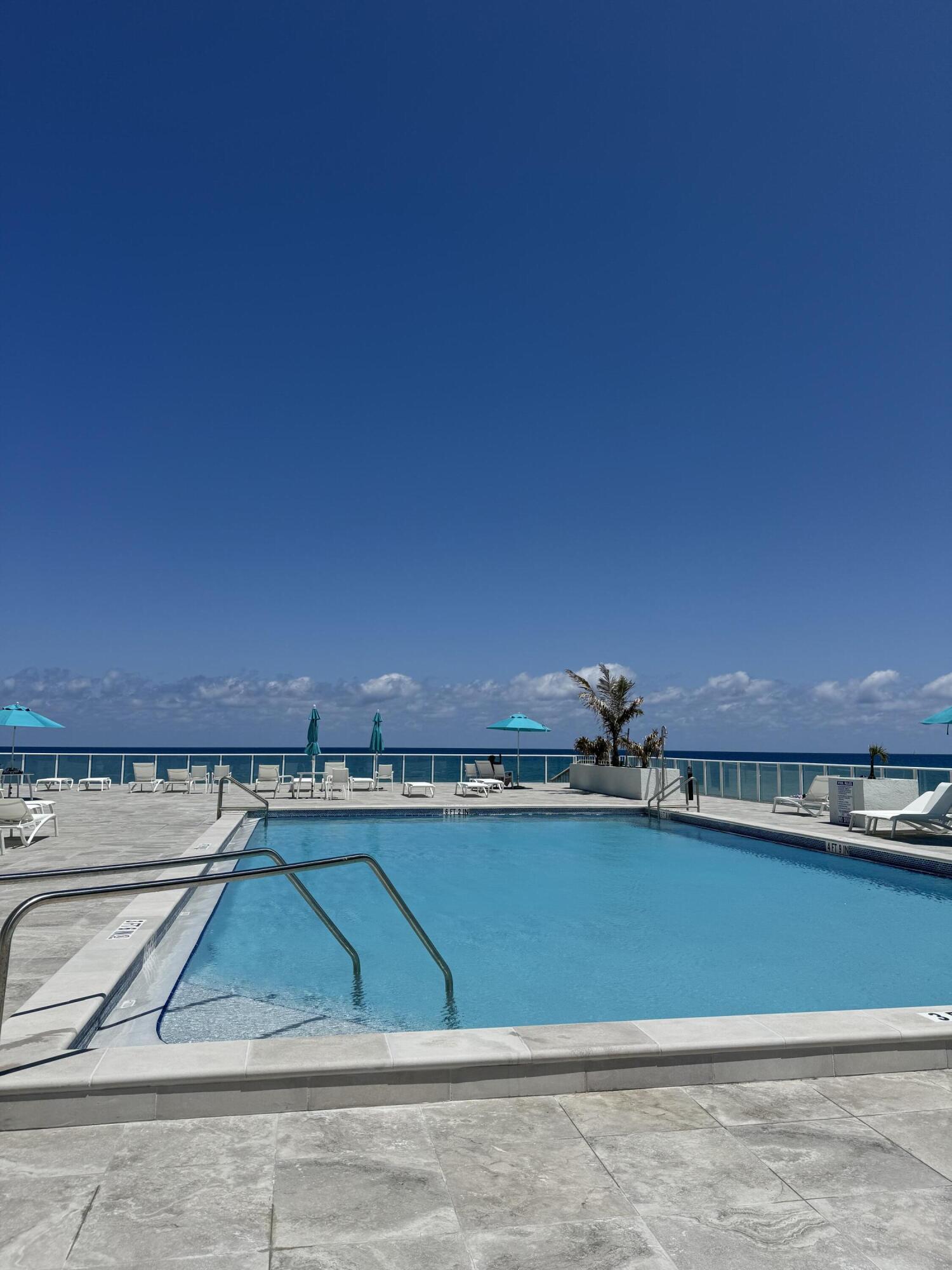 PATRICIAN OF PALM BEACH CONDO - Residential