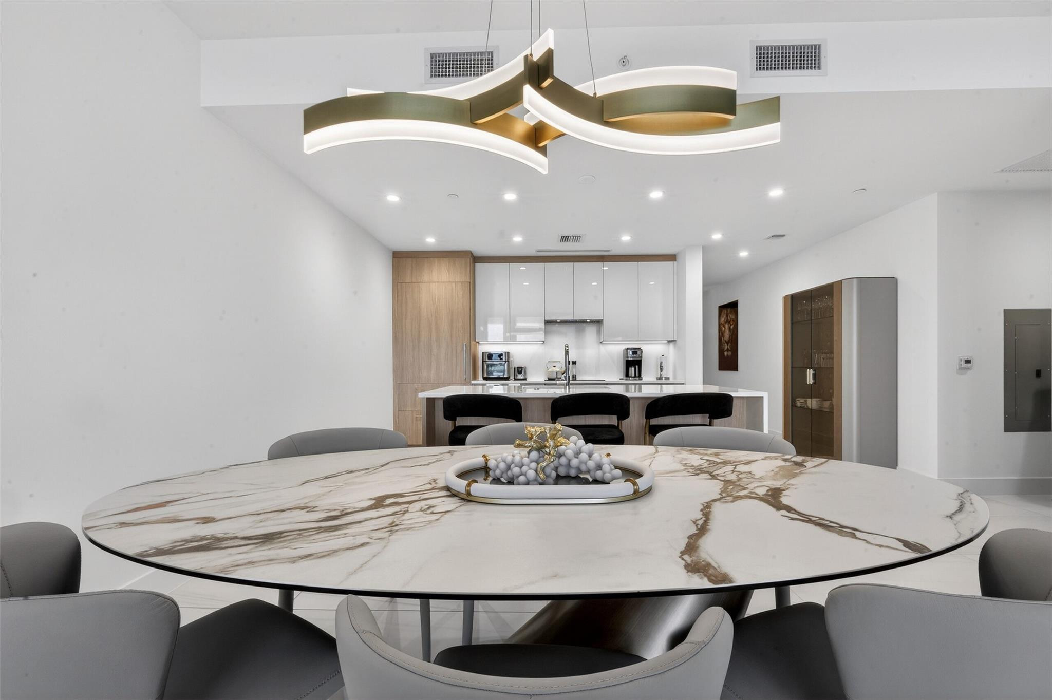 SELENE CONDO - Residential Lease