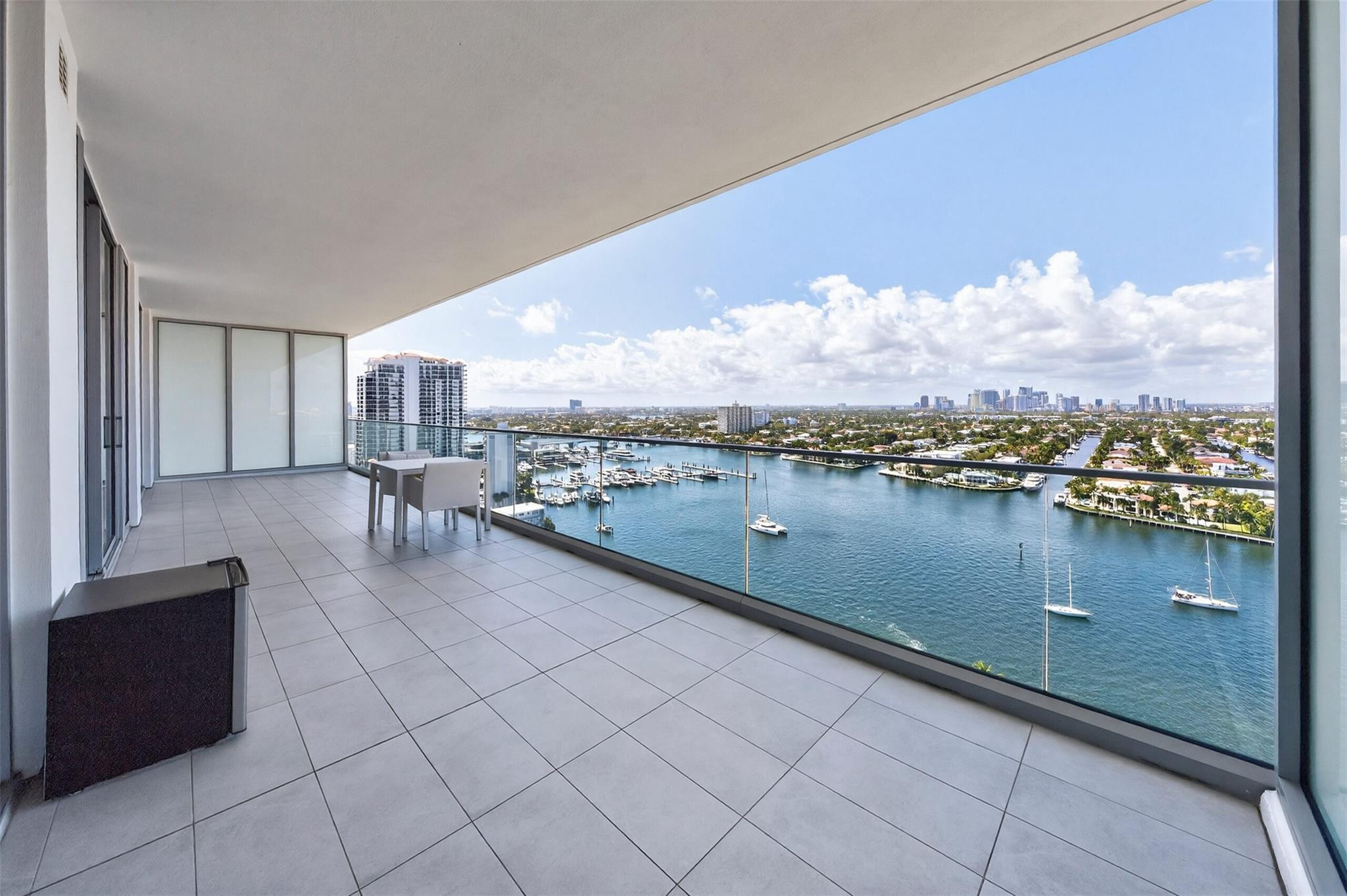 SELENE CONDO - Residential Lease