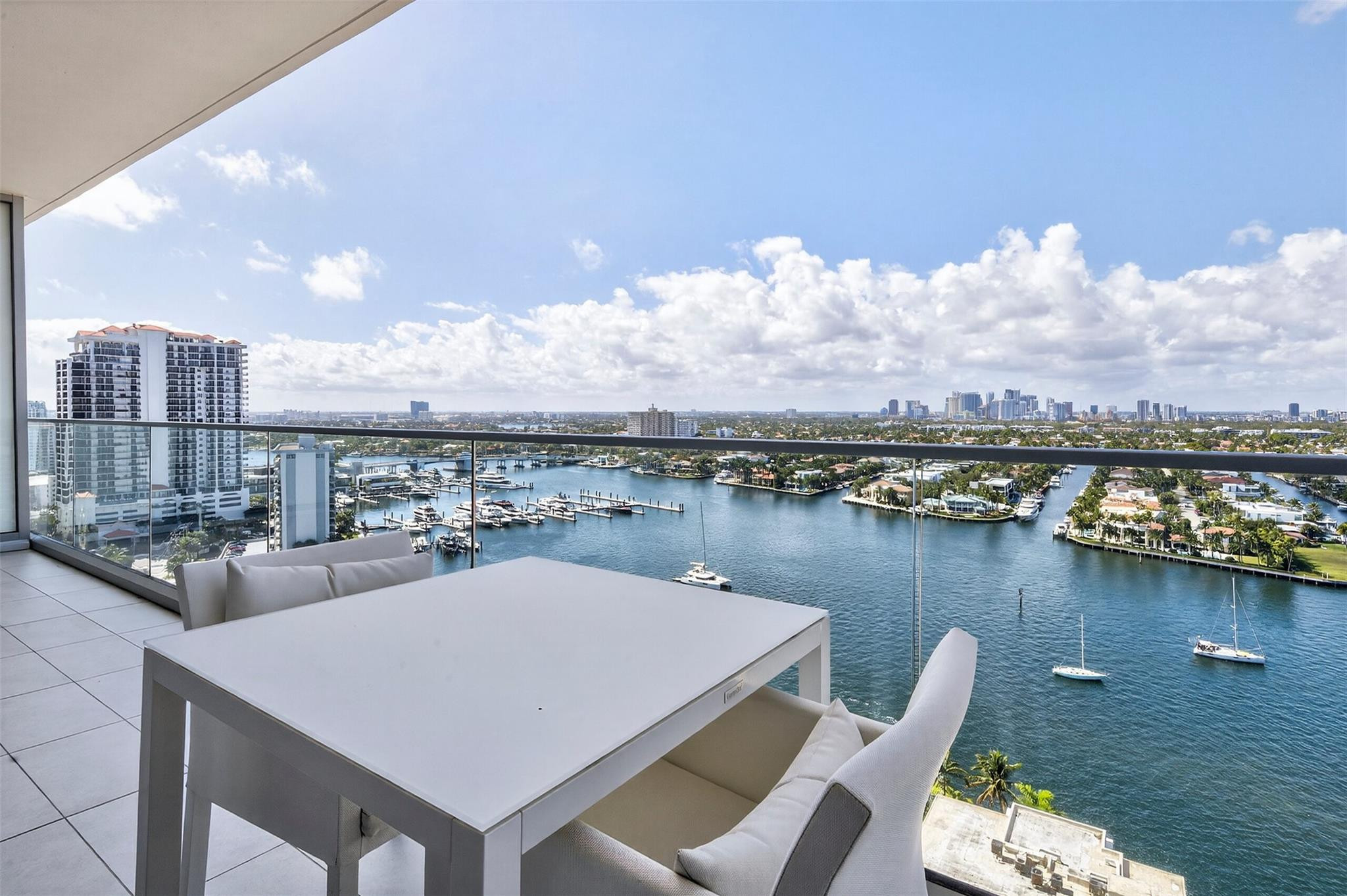 SELENE CONDO - Residential Lease