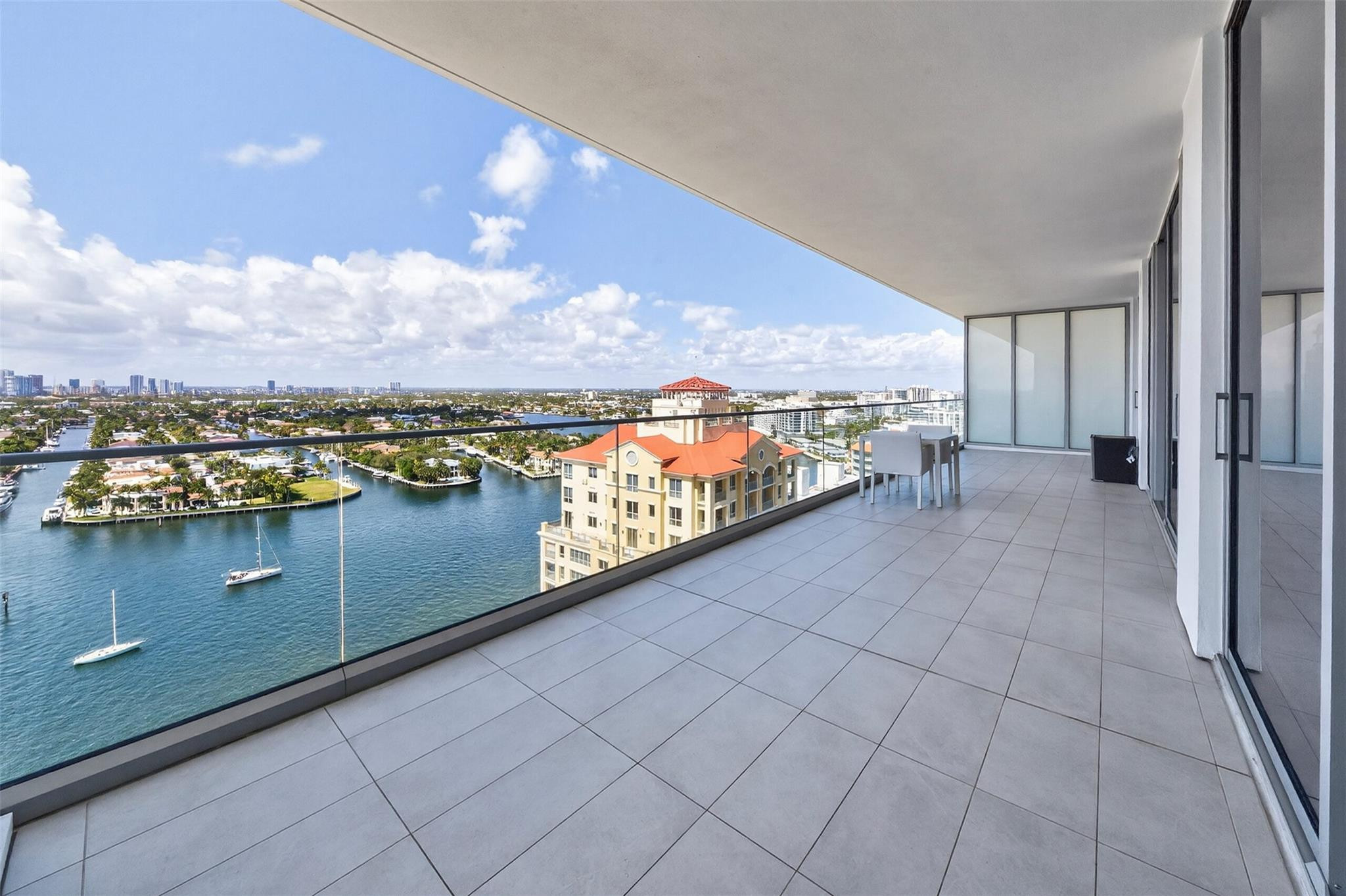 SELENE CONDO - Residential Lease