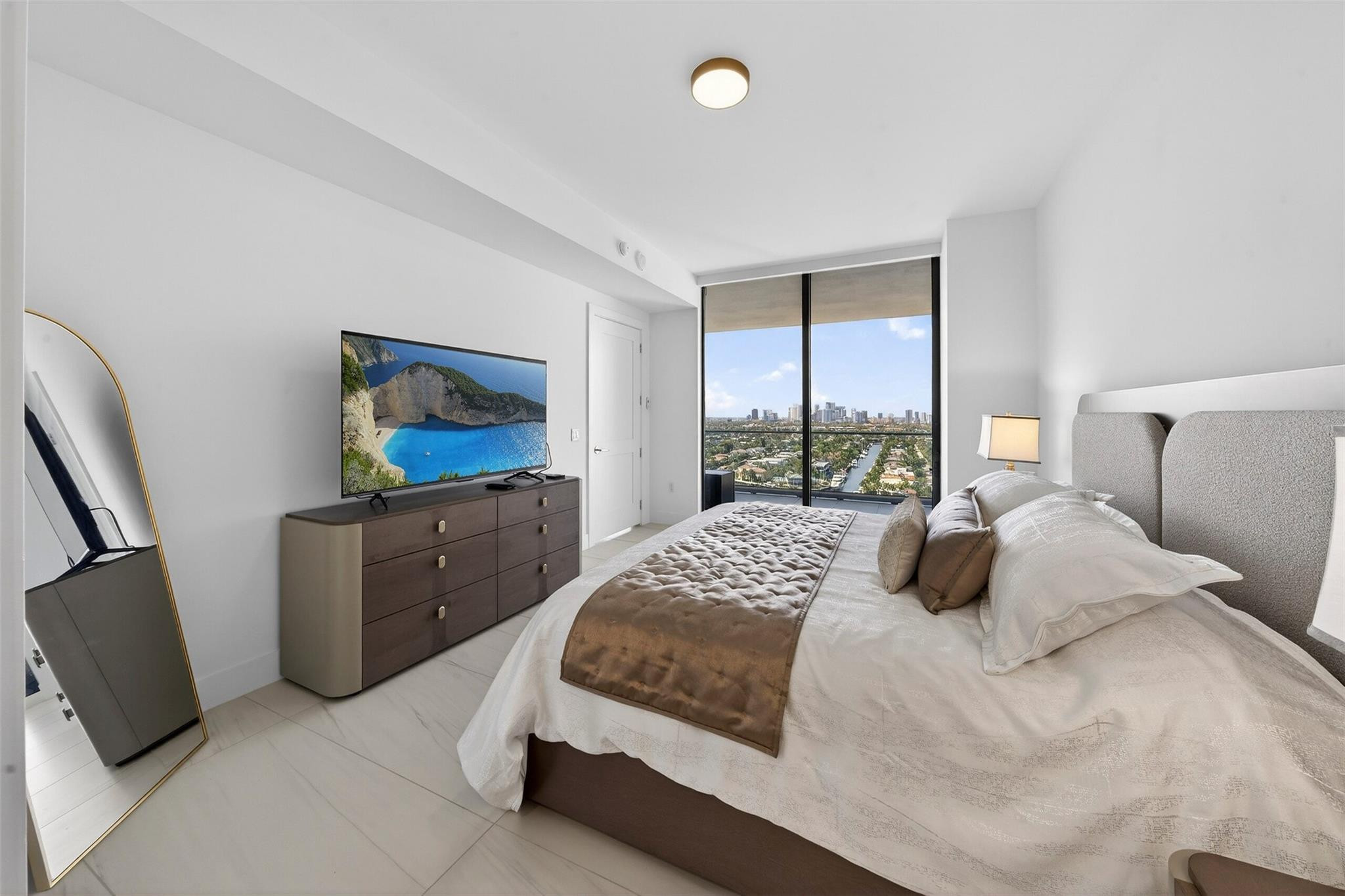 SELENE CONDO - Residential Lease