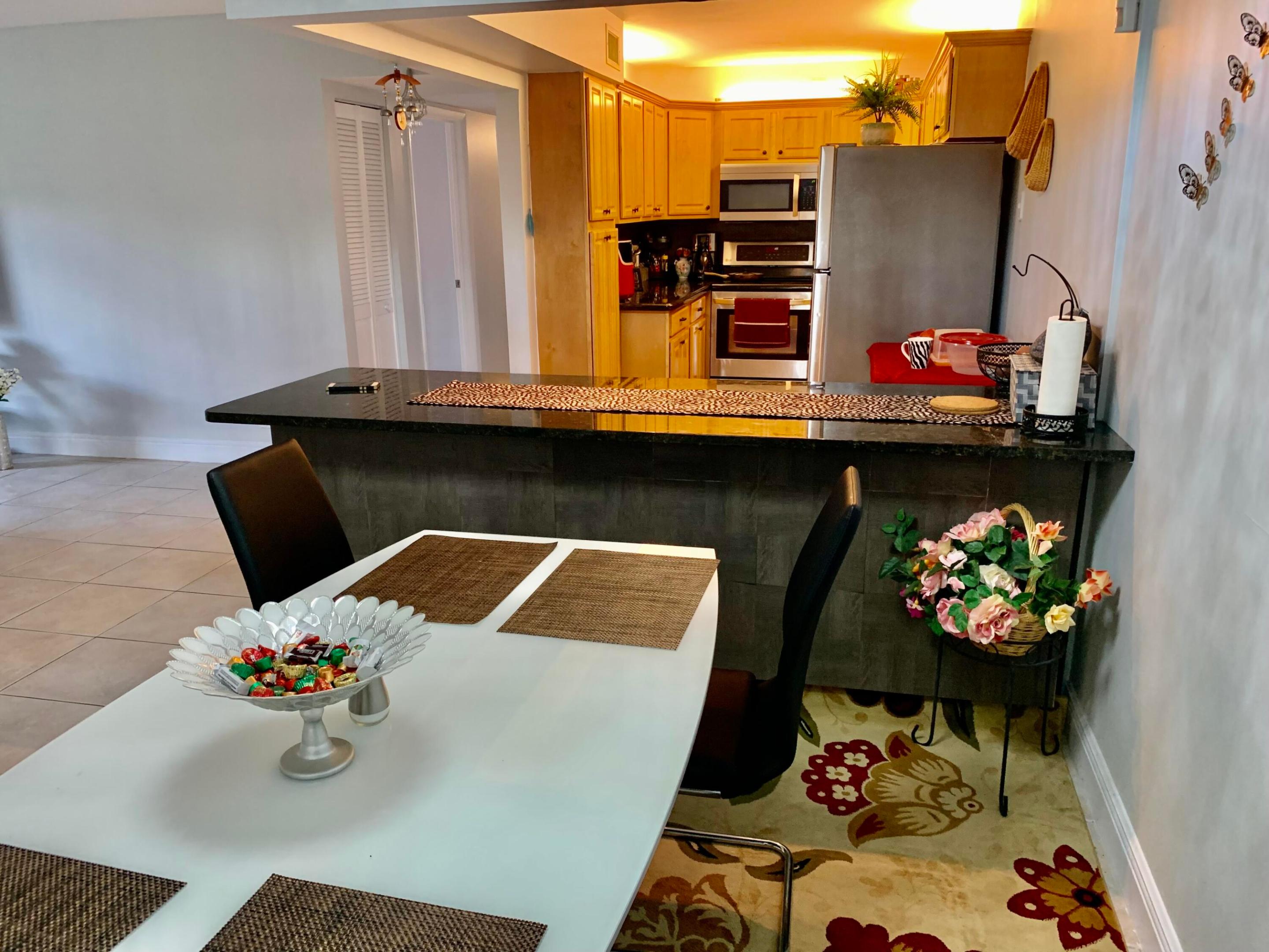 PALM CLUB VILLAGE II CONDO - Residential