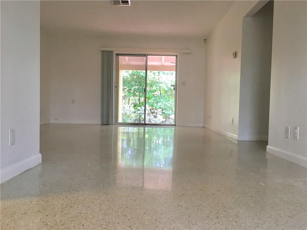 Edgewater Estates 1st Add - Residential Income