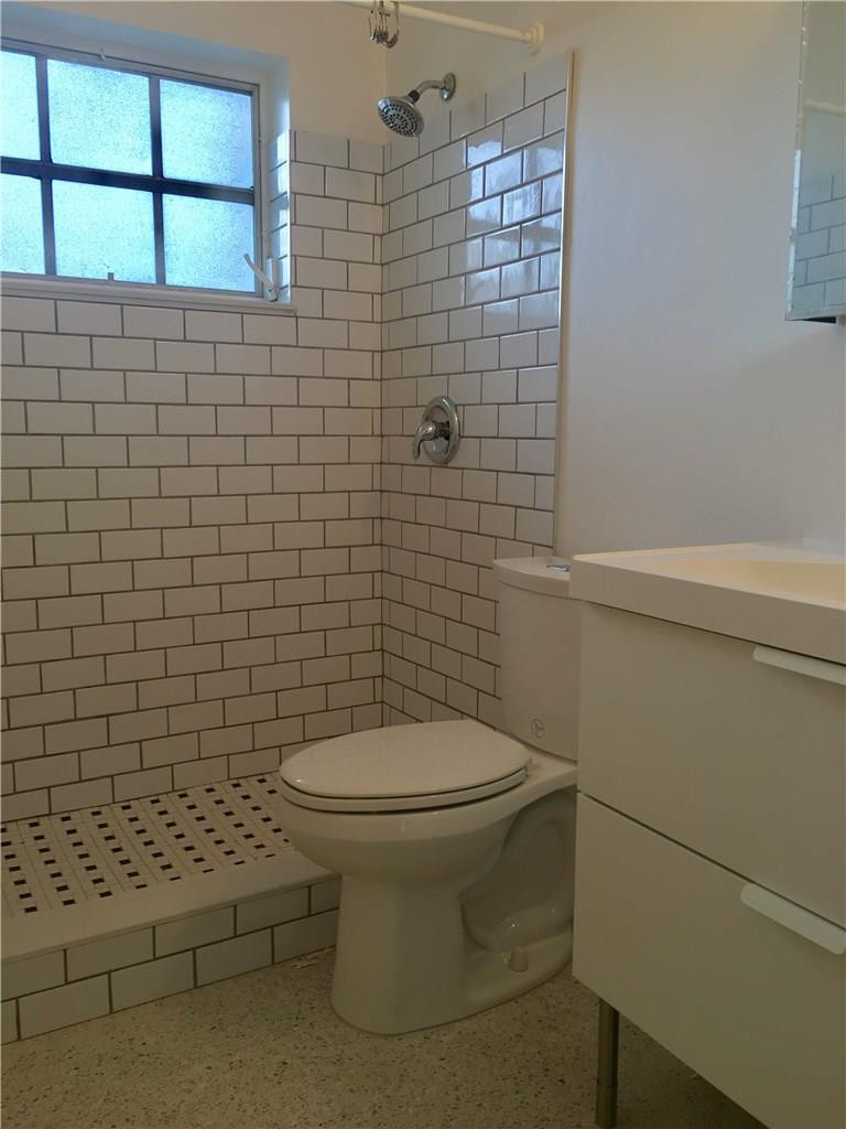 Edgewater Estates 1st Add - Residential Income