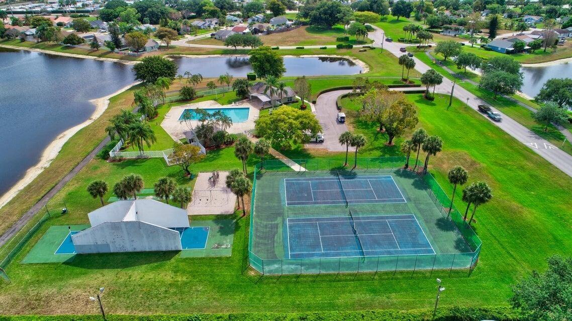 TARTAN LAKES - Residential