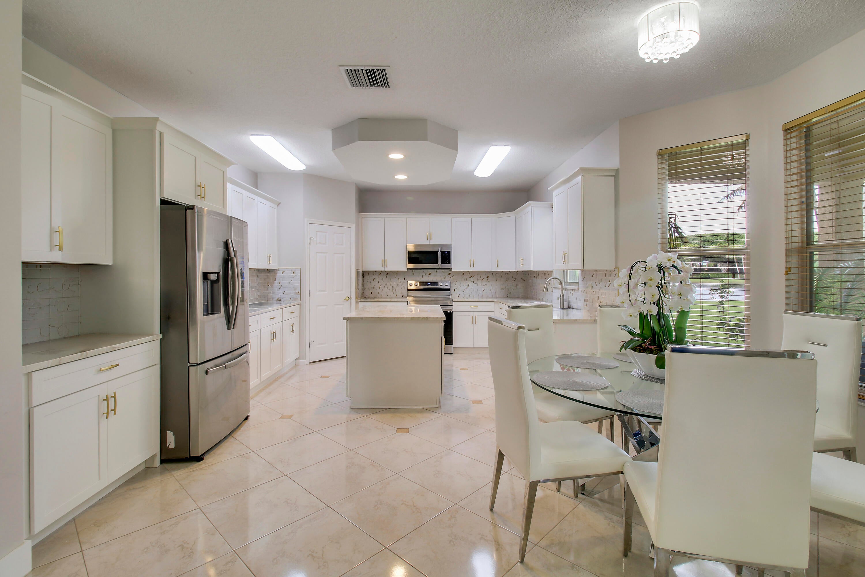 Properties 2174 Balsan Way