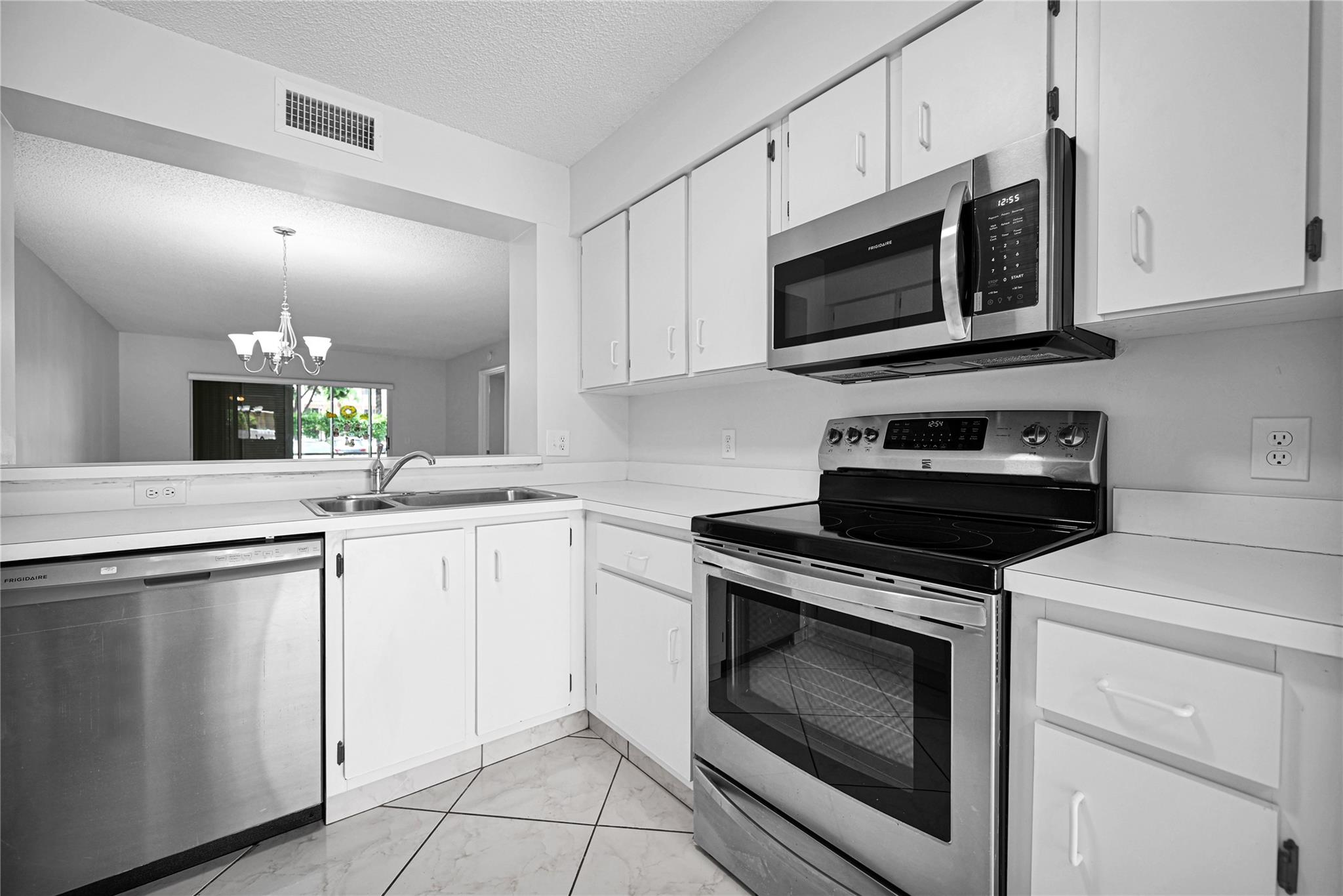 7501 Trent Dr 101
