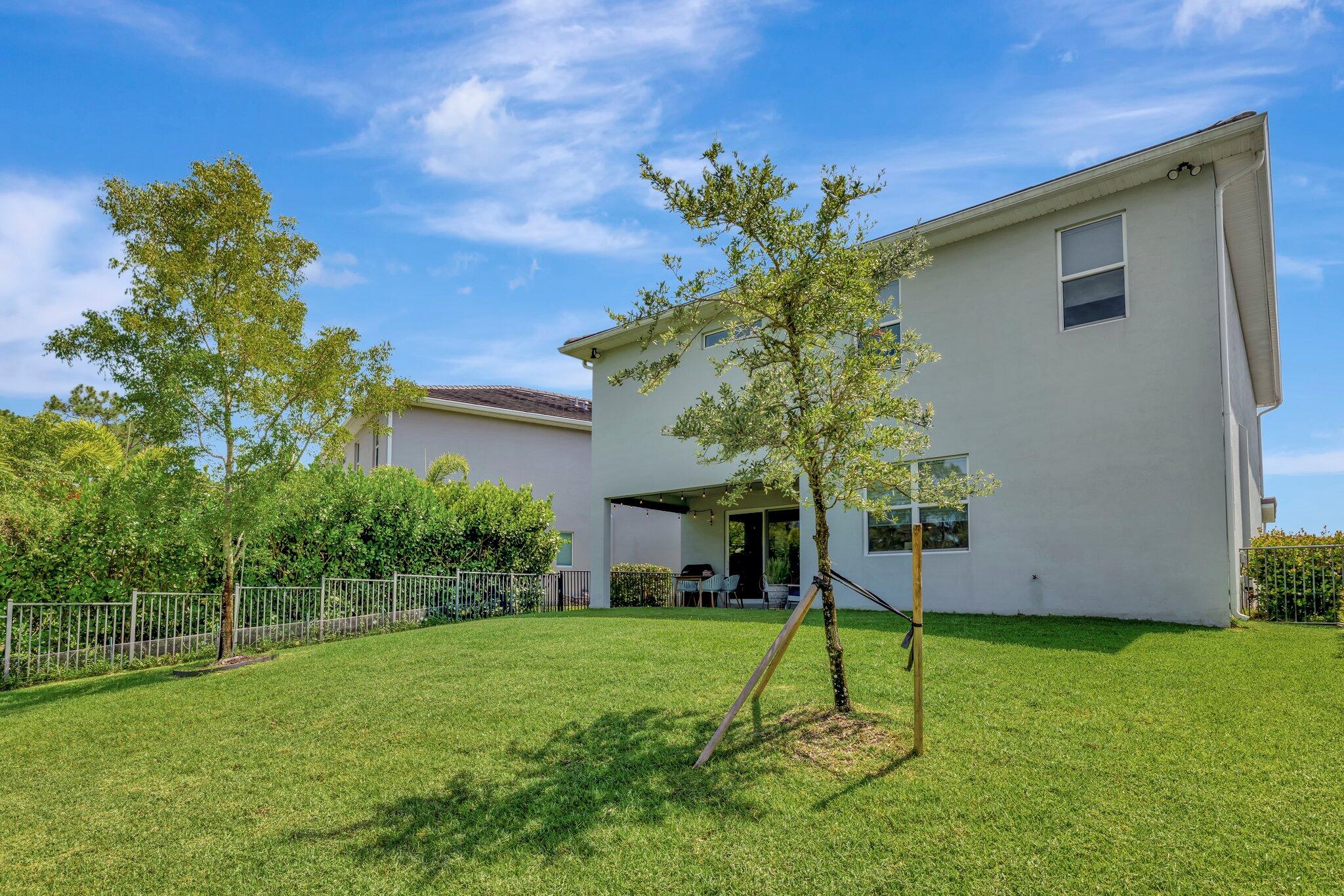 4610 SW Ardsley Drive