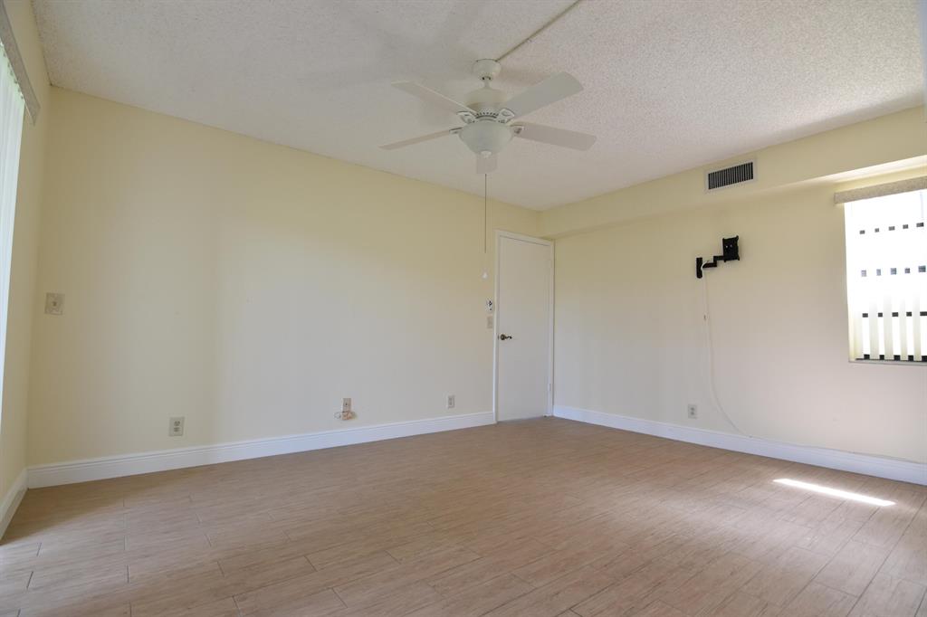 KINGS POINT PIEDMONT CONDOS - Residential