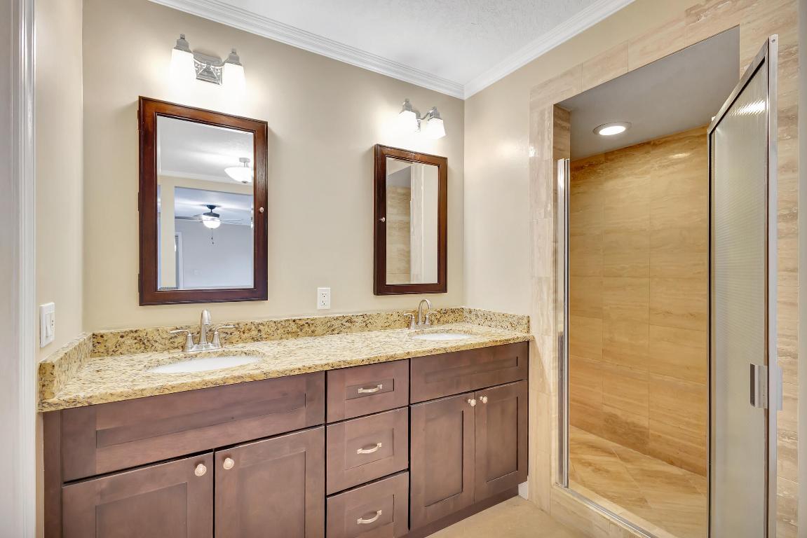 GARDEN LAKES AND GARDEN SQUARE SHOPS - Residential