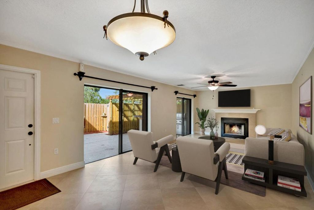 Photo of 2005 20th Lane, Palm Beach Gardens, FL 33418 (MLS # R10943532)