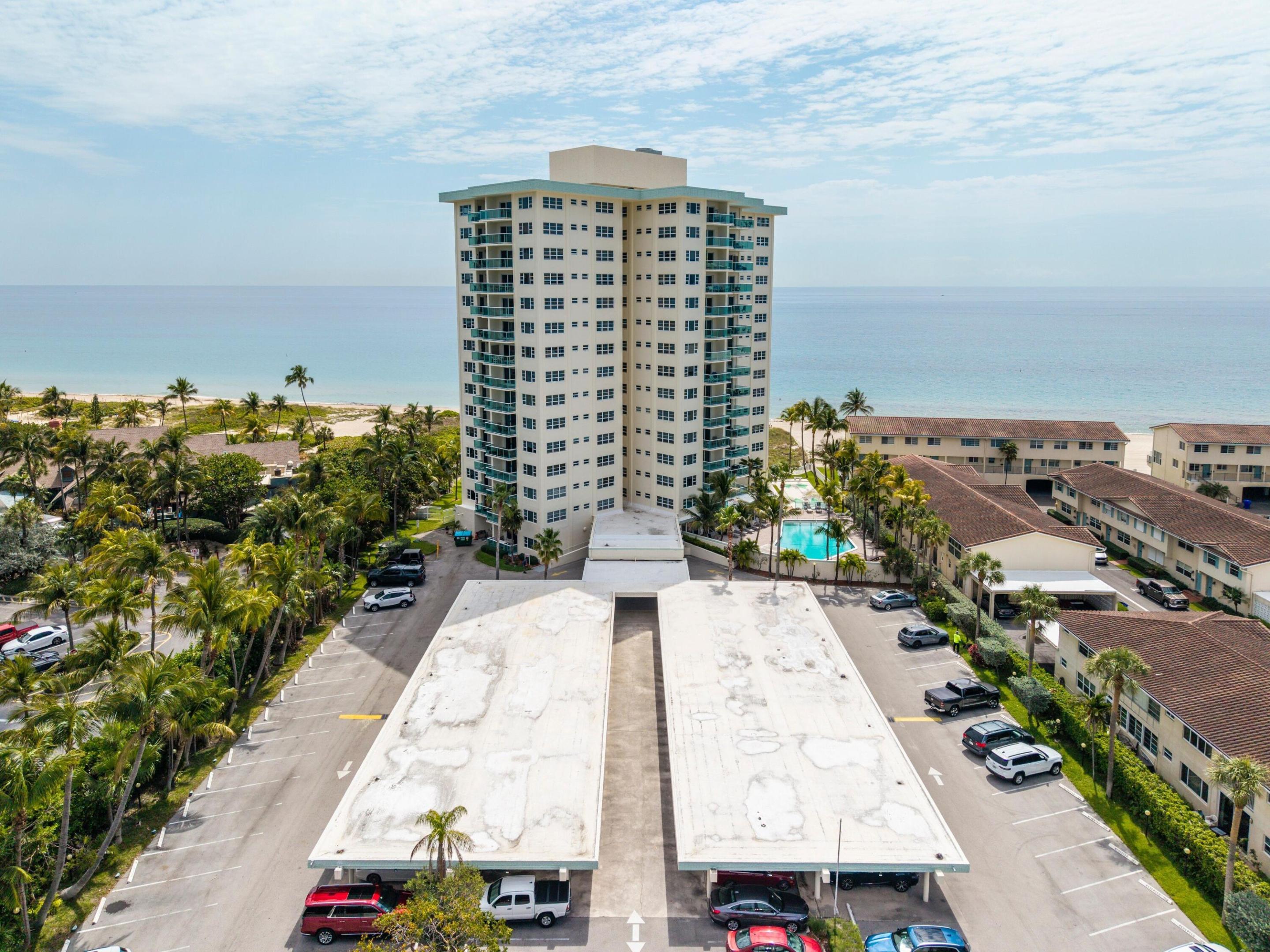 STARLIGHT TOWERS CONDO - Residential