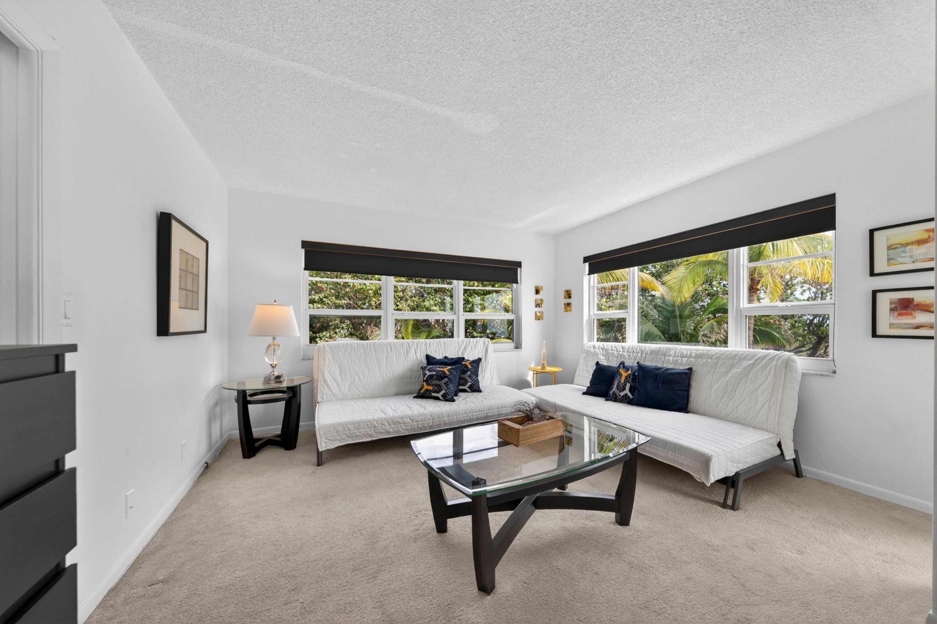 STARLIGHT TOWERS CONDO - Residential