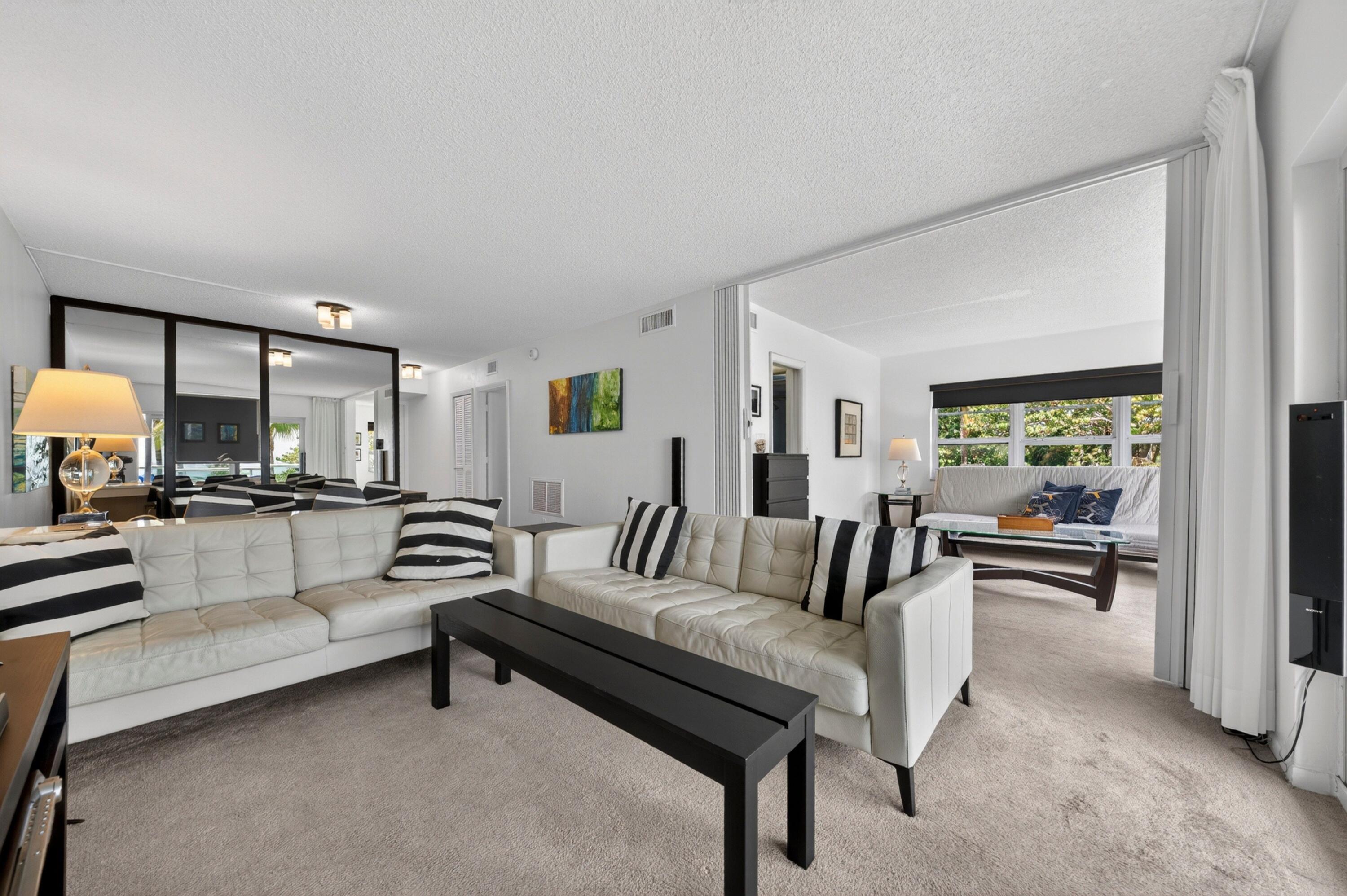 STARLIGHT TOWERS CONDO - Residential
