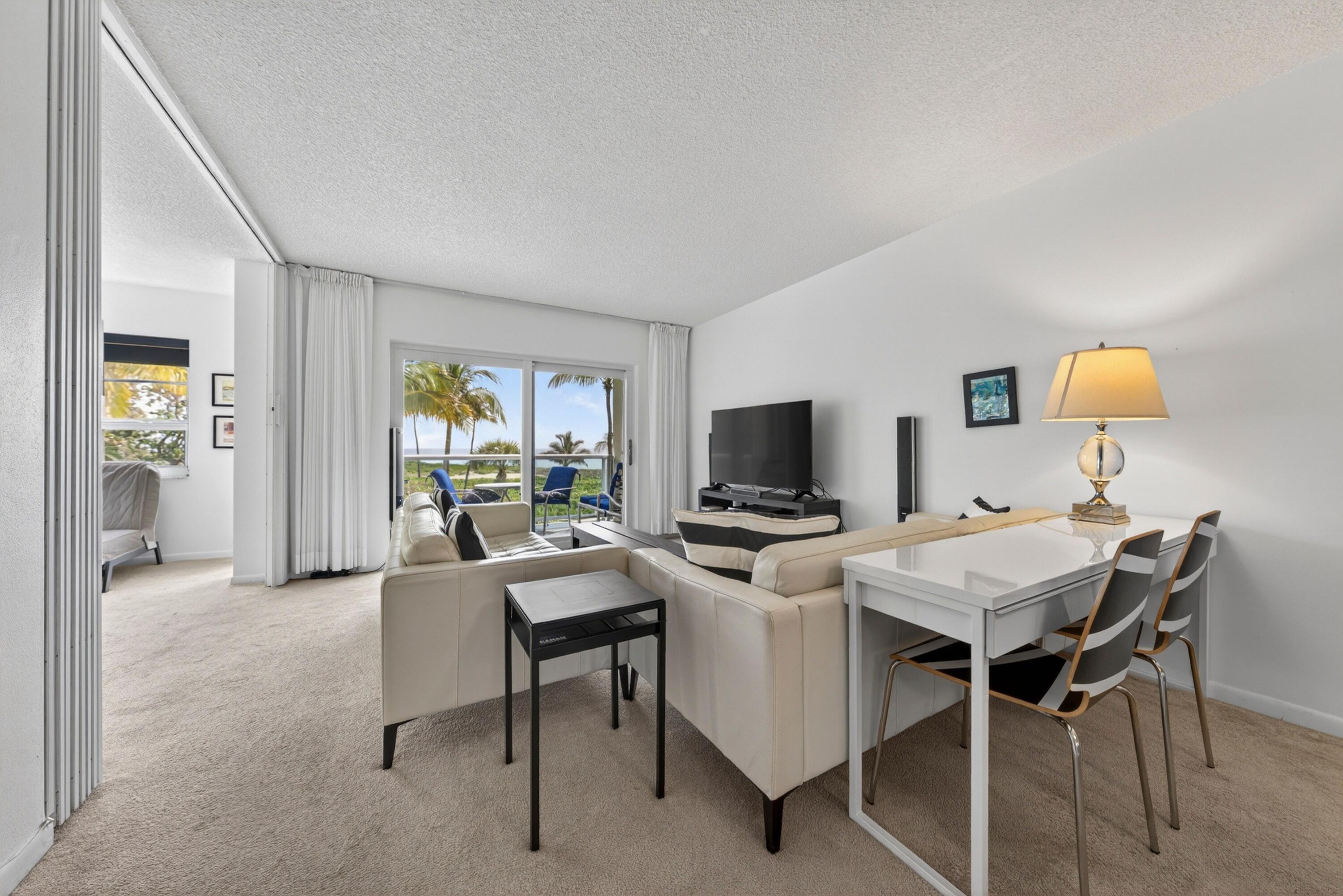 STARLIGHT TOWERS CONDO - Residential