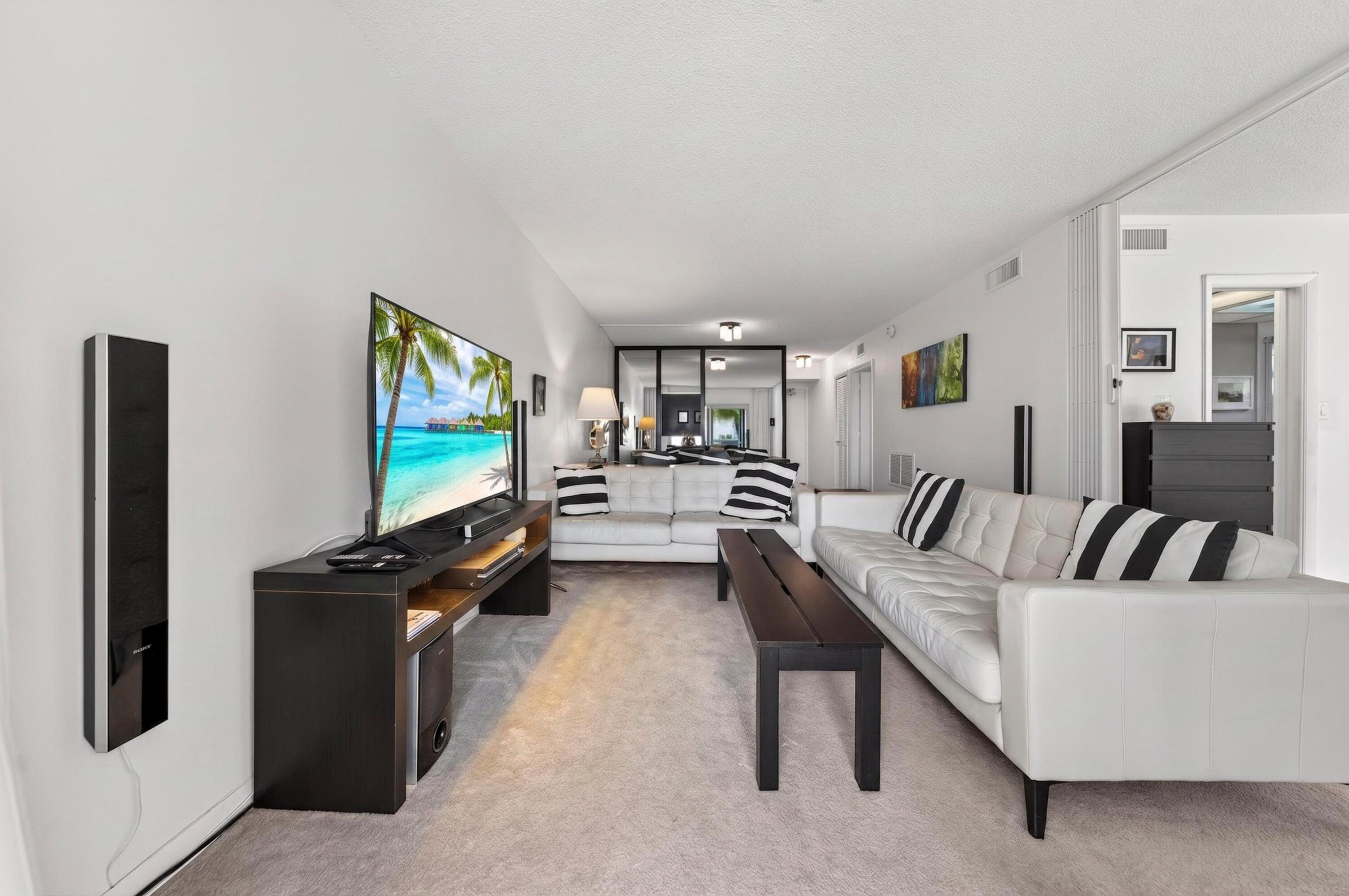 STARLIGHT TOWERS CONDO - Residential