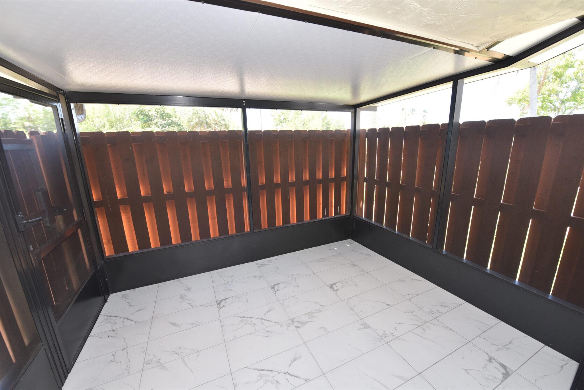 VILLAS OF HOBE SOUND COND - Residential Lease