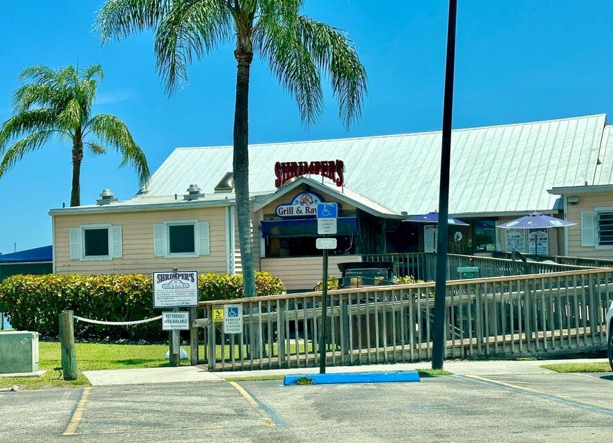 VILLAS OF HOBE SOUND COND - Residential Lease