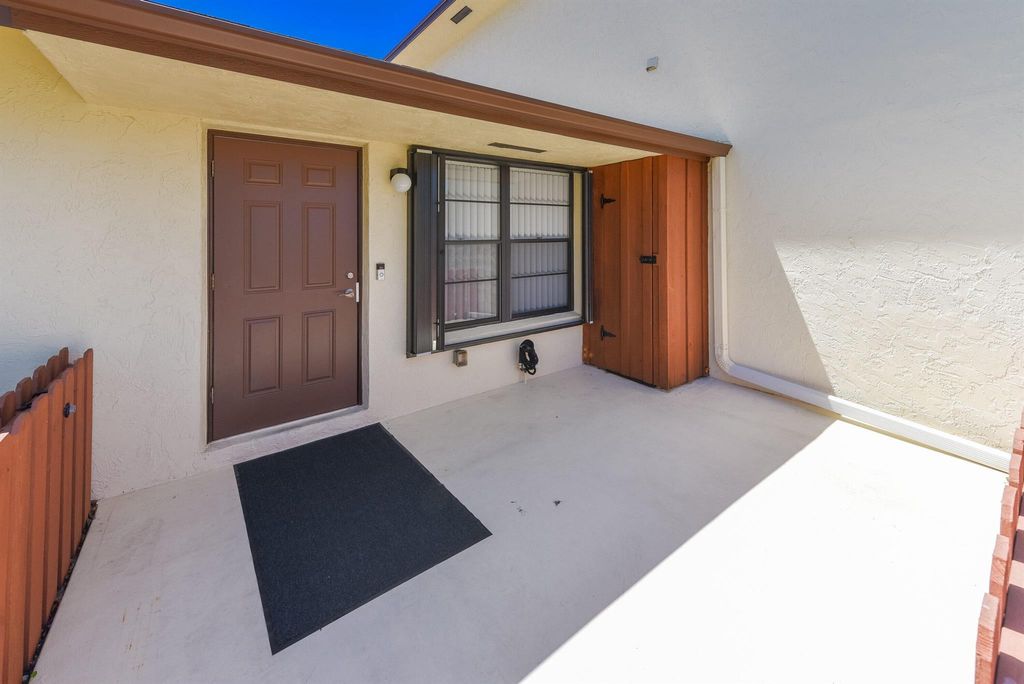 Photo of 7914 SE Villa Circle, Hobe Sound, FL 33455 (MLS # R11135841)