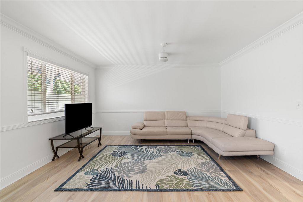 Photo of 1202 Palm Trail #5, Delray Beach, FL 33483 (MLS # R10971065)