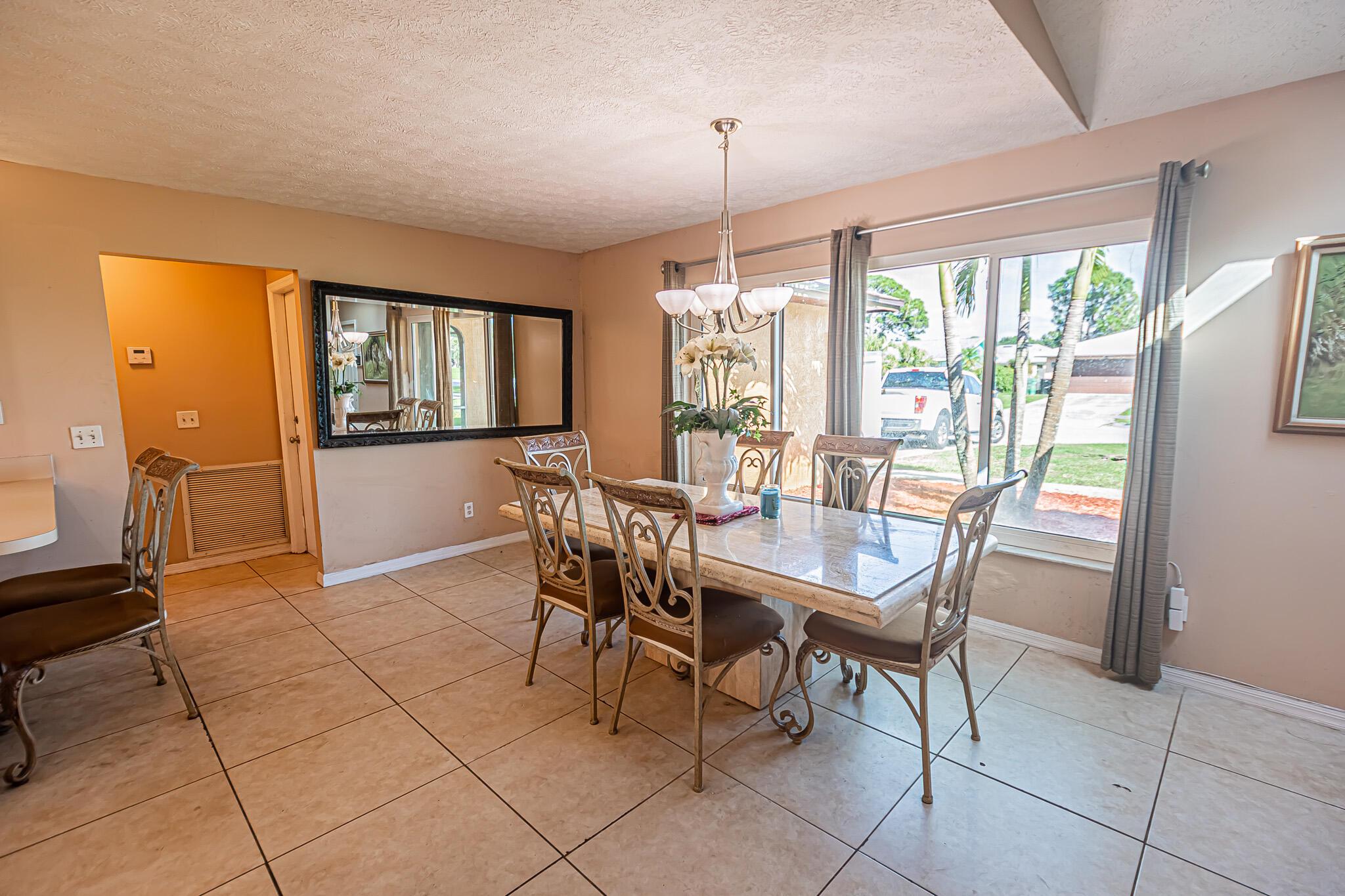 PORT ST LUCIE SECTION 4 - Residential