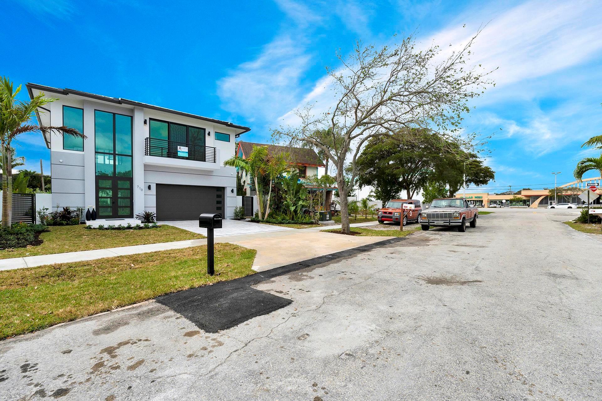 La Hacienda Delray - Residential