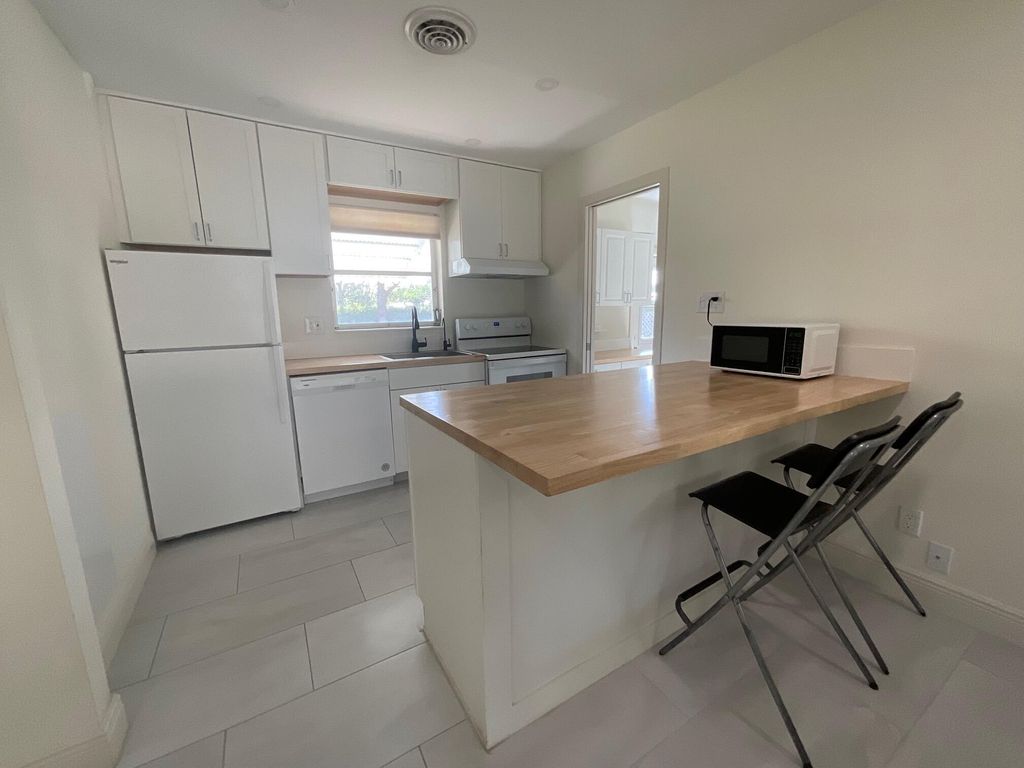 Photo of 9186 SE Venus Street, Hobe Sound, FL 33455 (MLS # R11086017)