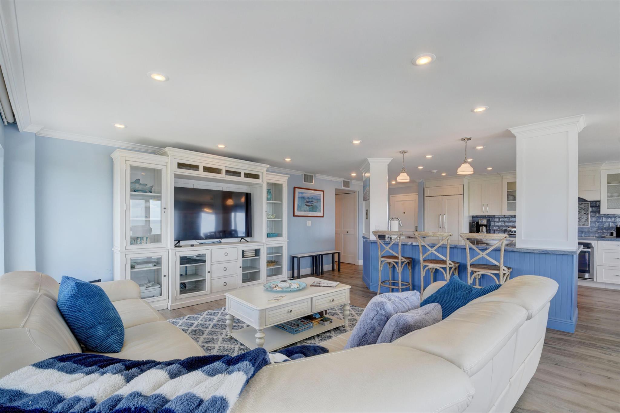 OCEAN REEF TOWERS - Residential Lease