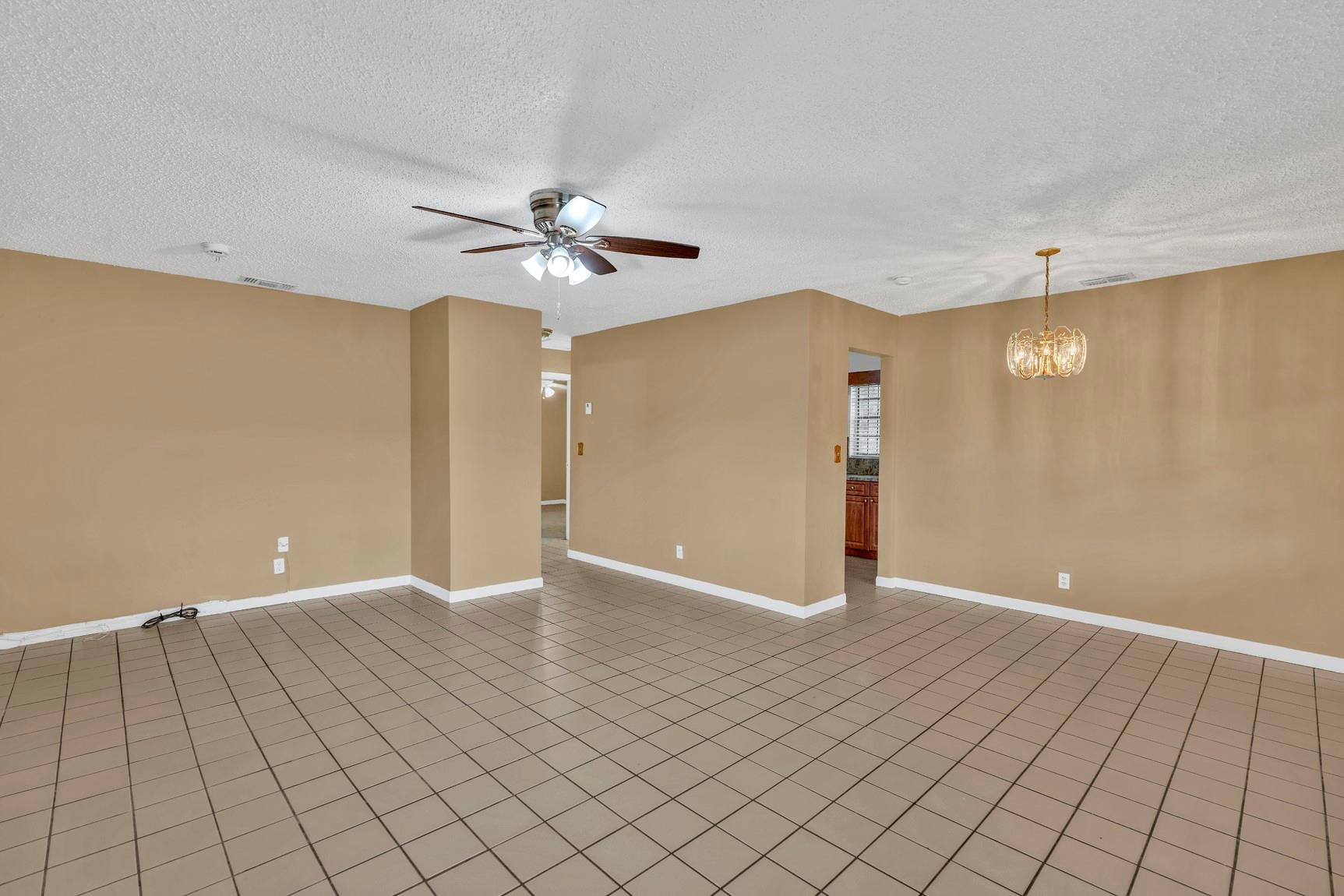 Airline Estates - Residential Lease