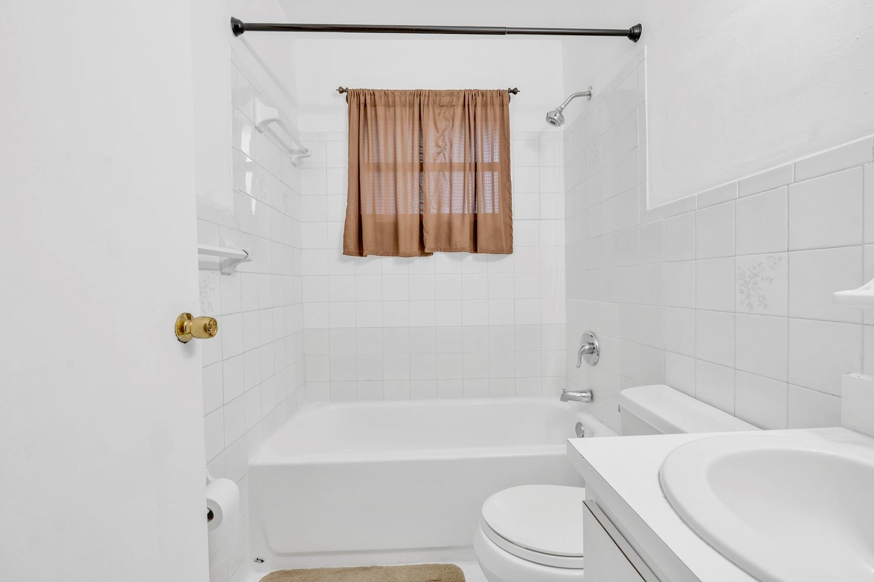 Airline Estates - Residential Lease