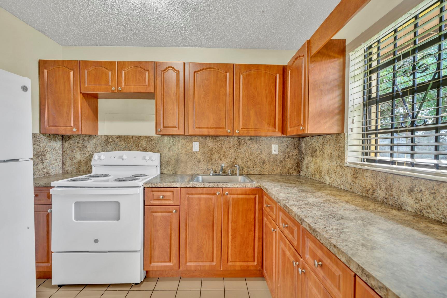 Airline Estates - Residential Lease