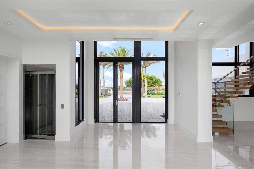 HILLSBORO MILE - Residential