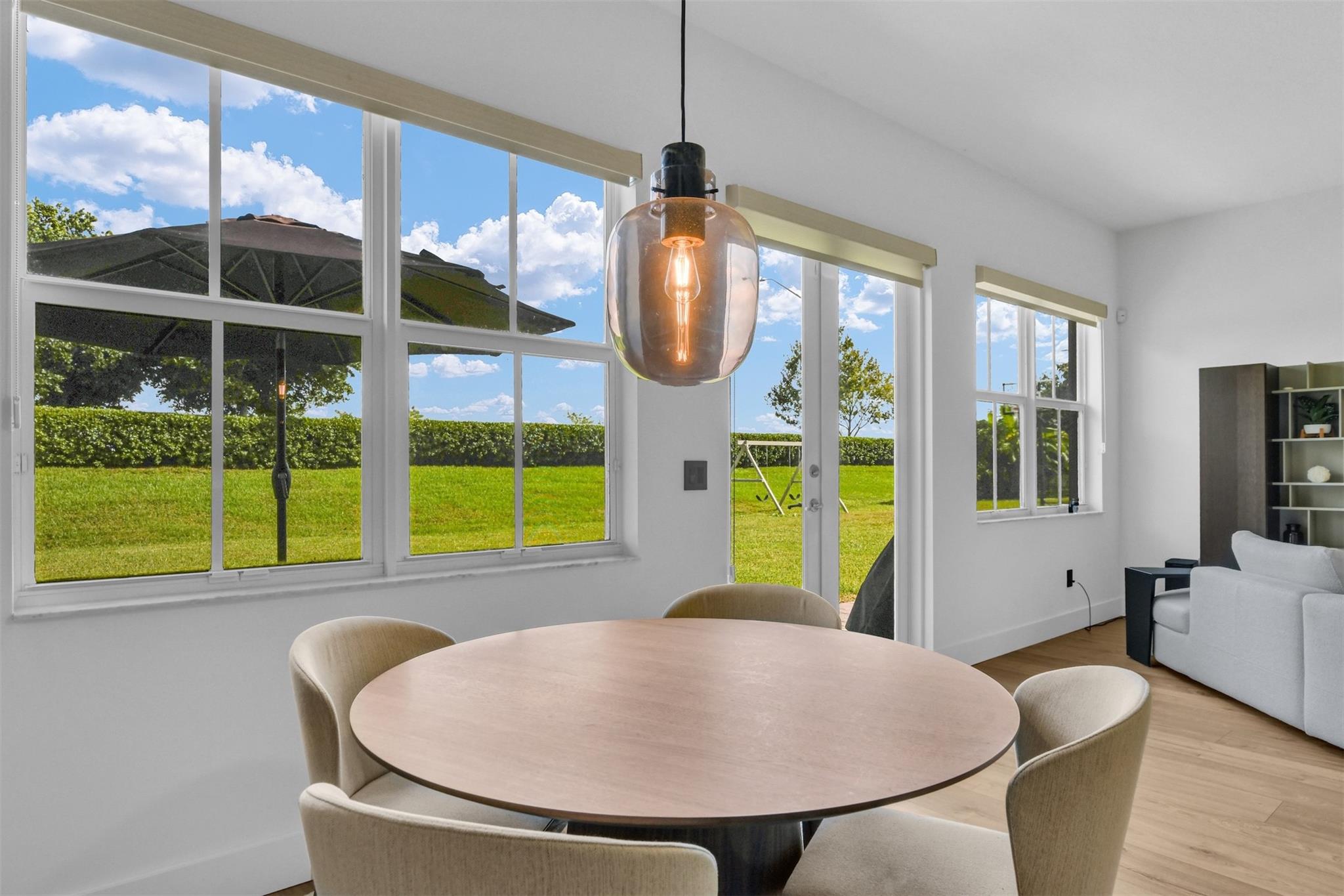 Debuys 180-147 B - Residential