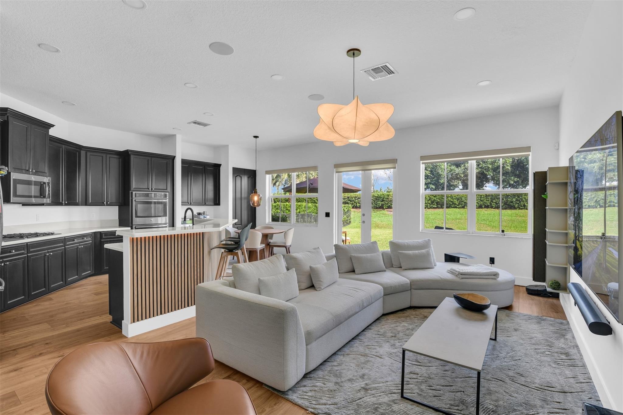 Debuys 180-147 B - Residential