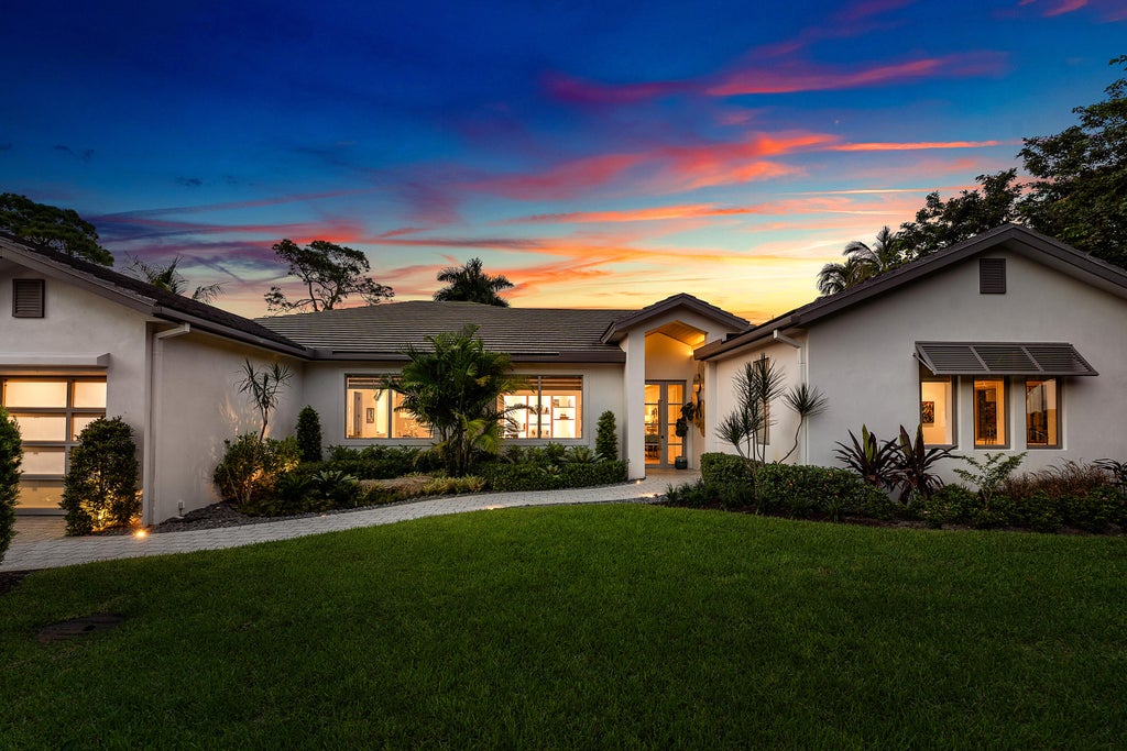 Photo of 4545 S Lake Drive, Boynton Beach, FL 33436 (MLS # B26092617)