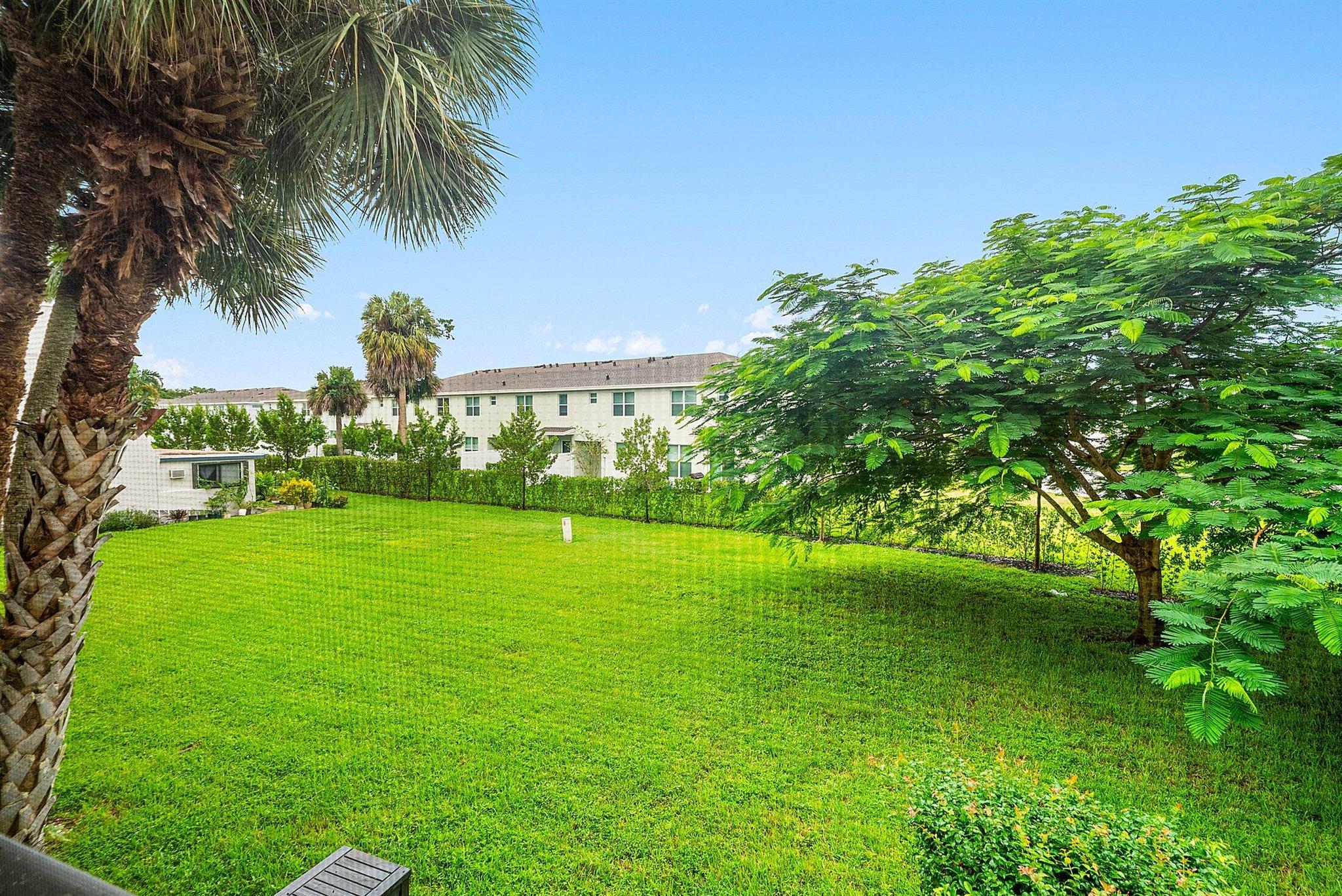 FOUNTAINS OF PALM BEACH C - Residential Lease