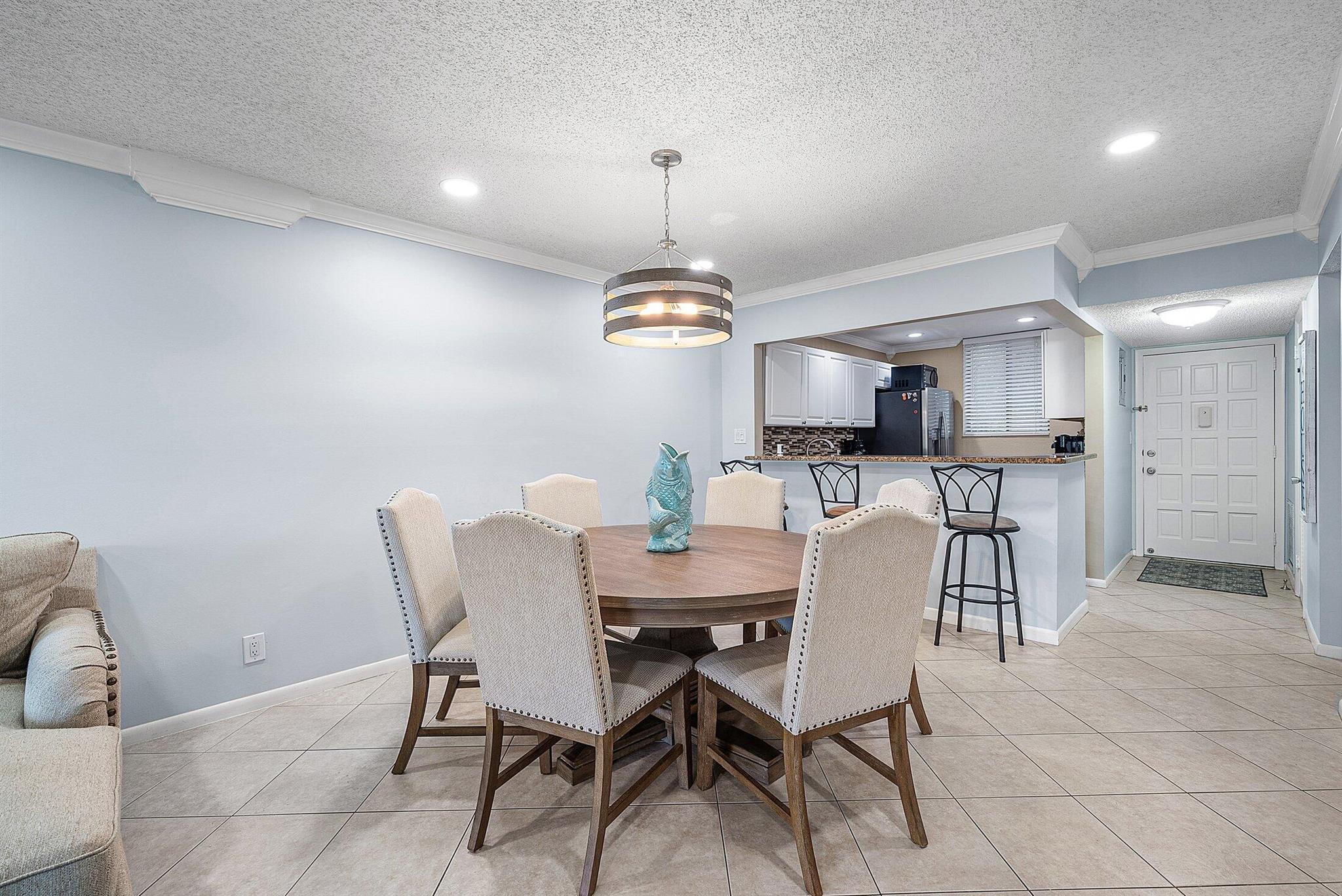 FOUNTAINS OF PALM BEACH C - Residential Lease