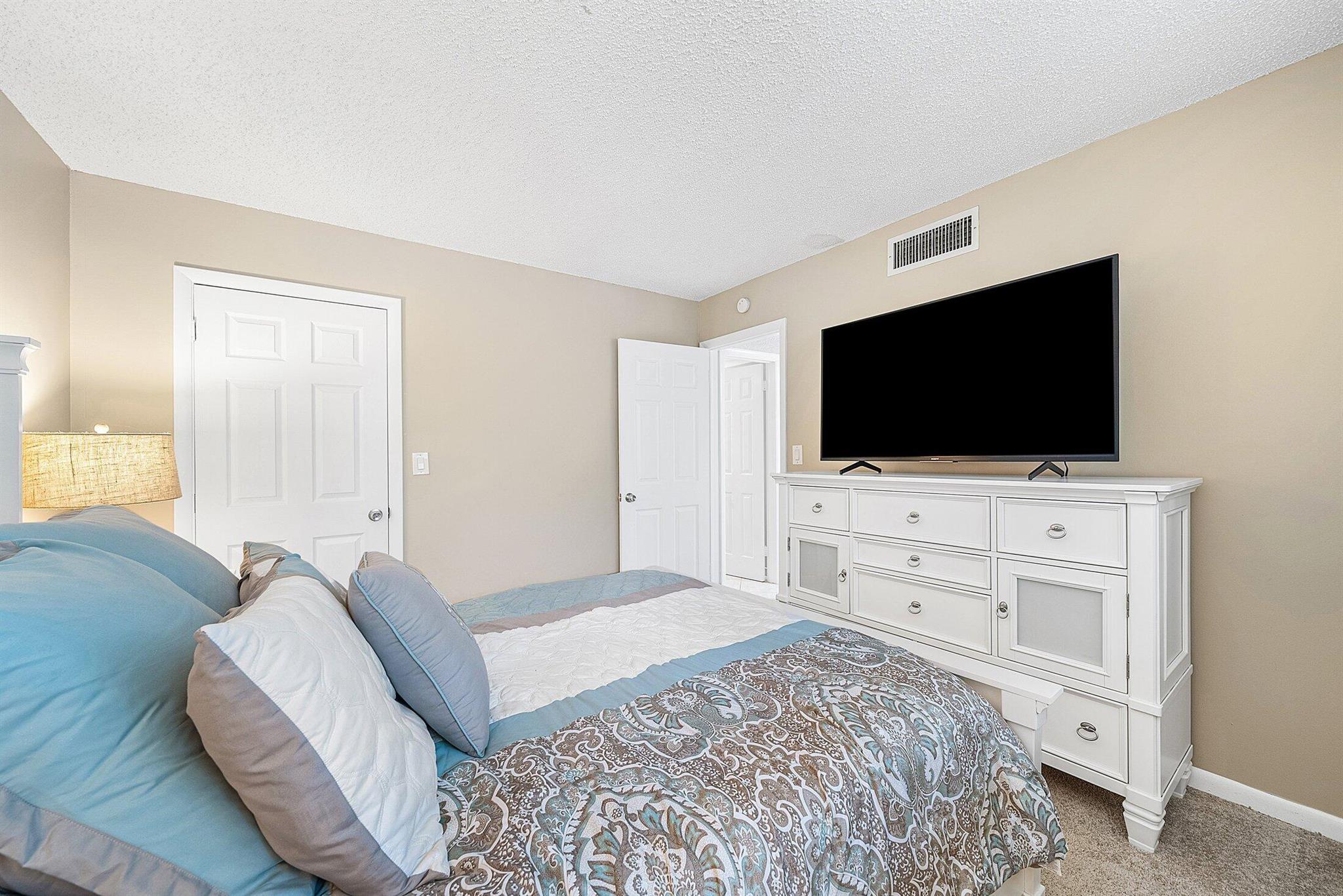 FOUNTAINS OF PALM BEACH C - Residential Lease