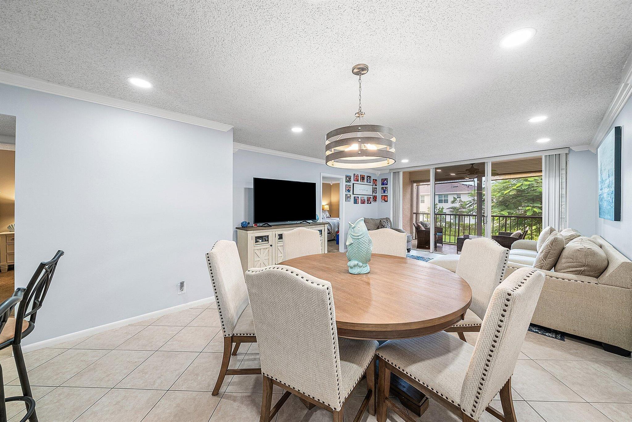 FOUNTAINS OF PALM BEACH C - Residential Lease