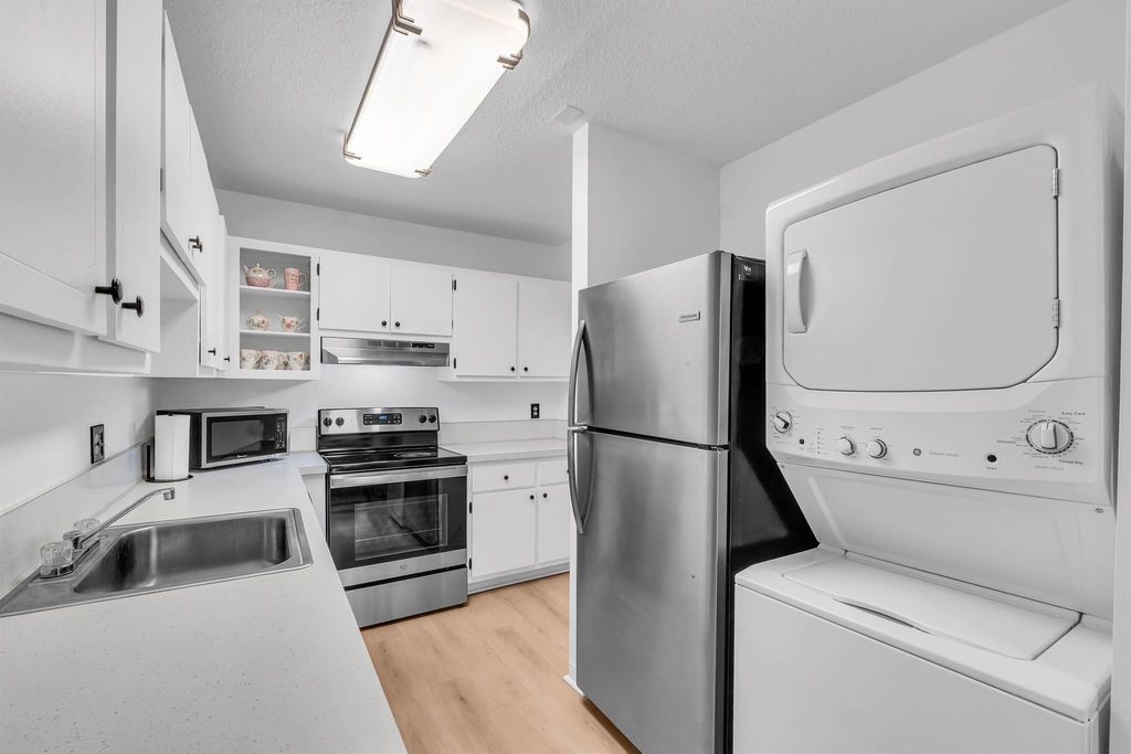 Photo of 1151 Calamondin Terrace #204, Delray Beach, FL 33445 (MLS # R11139158)