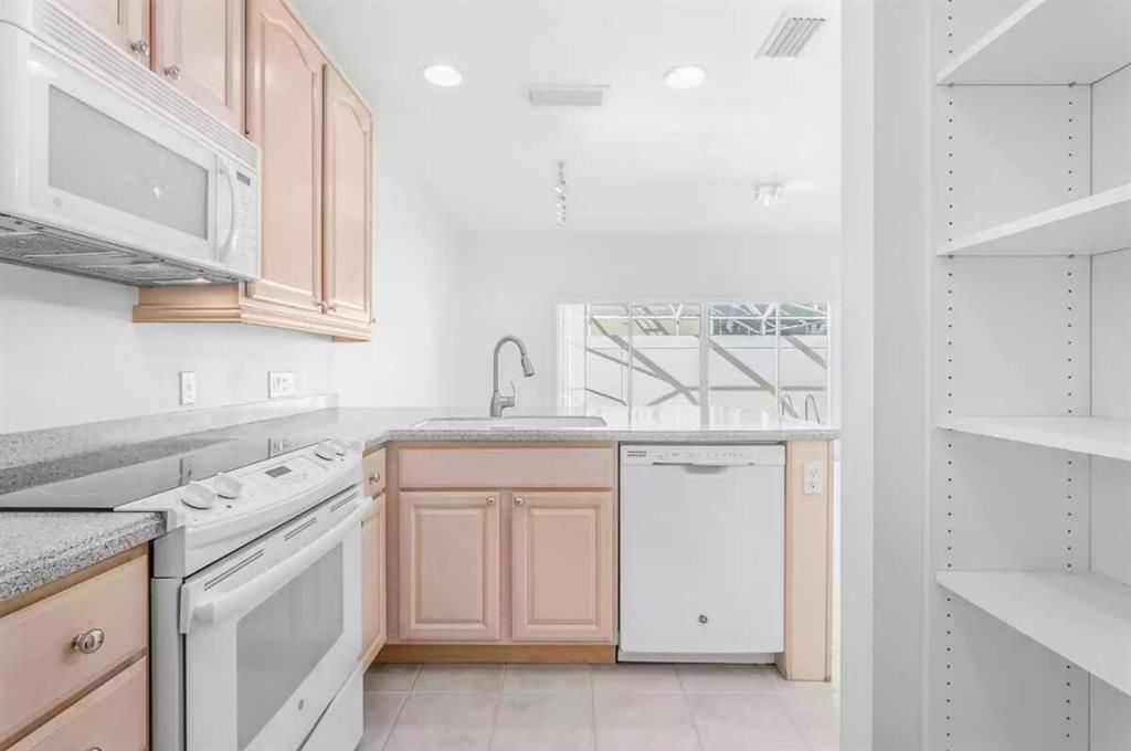 Photo of 3 Oakland Court Ct, Tequesta, FL 33469 (MLS # R10765423)