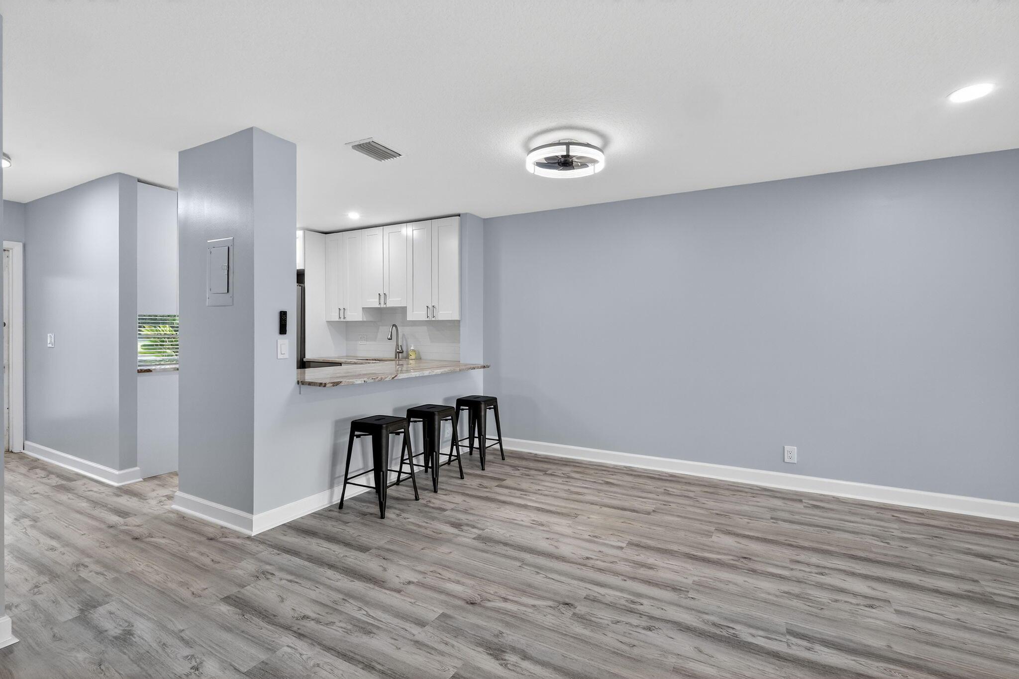 251 Lake Meryl Drive 251
