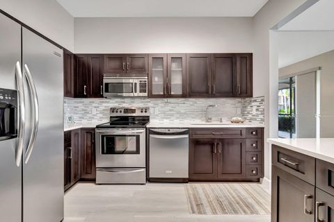 Condominium in Boca Raton FL 5771 Coach House Circle Cir 8.jpg